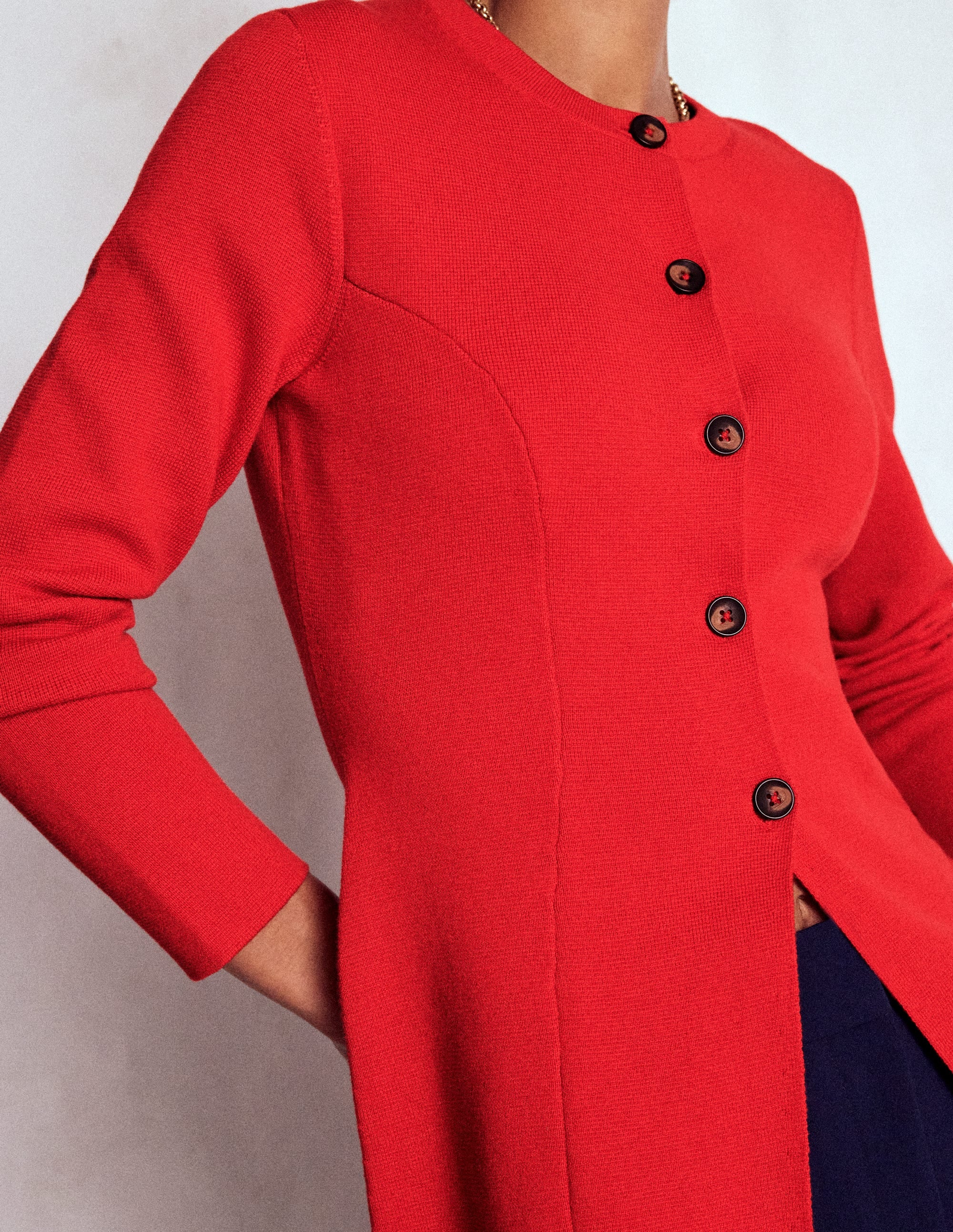 Joanna Taillierte Strickjacke-Mohnblumenrot - Image 2