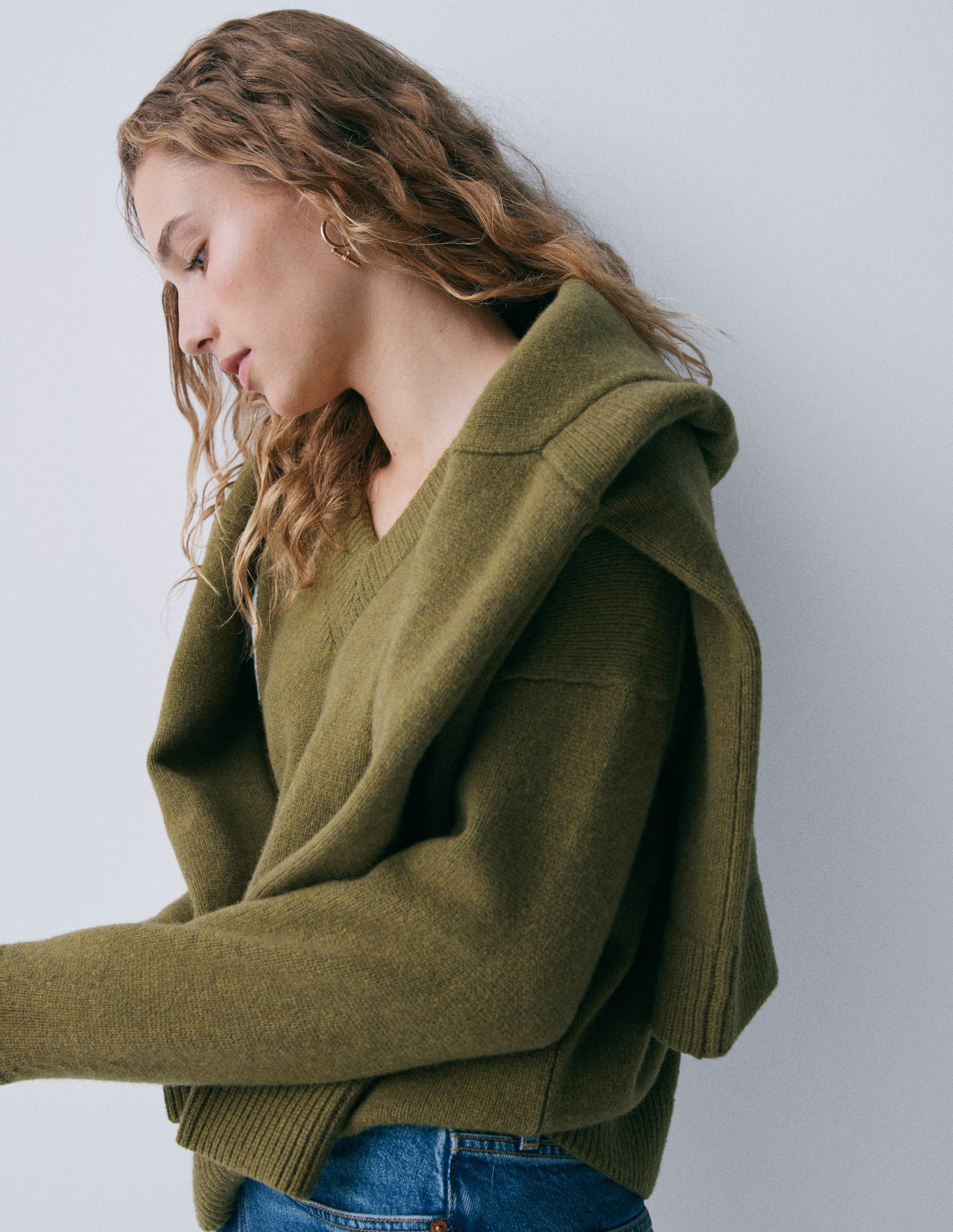 Marion Merino V-neck Jumper-Promenade Green Melange-1