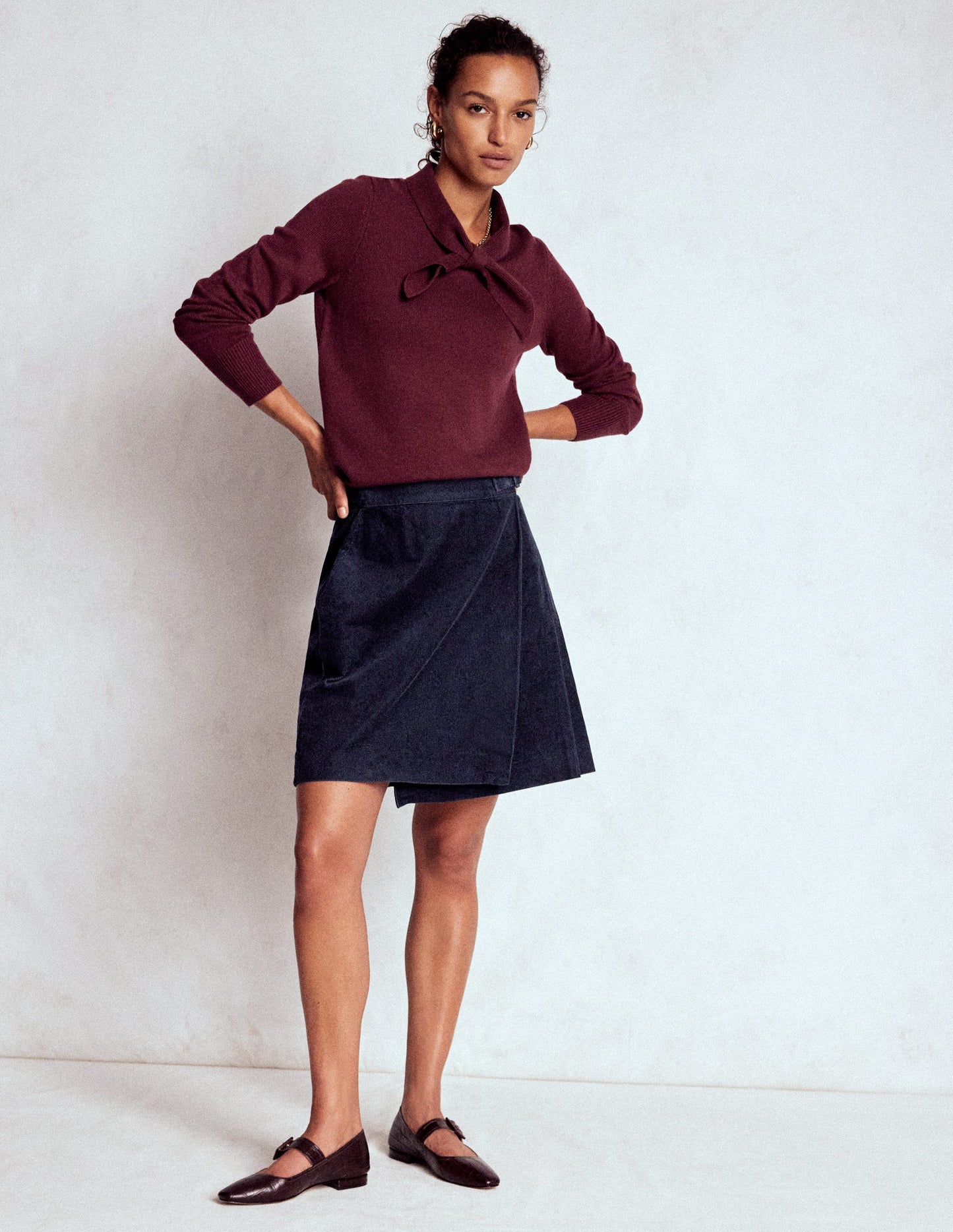 Jupe style kilt Helen en velours côtelé-Bleu marine