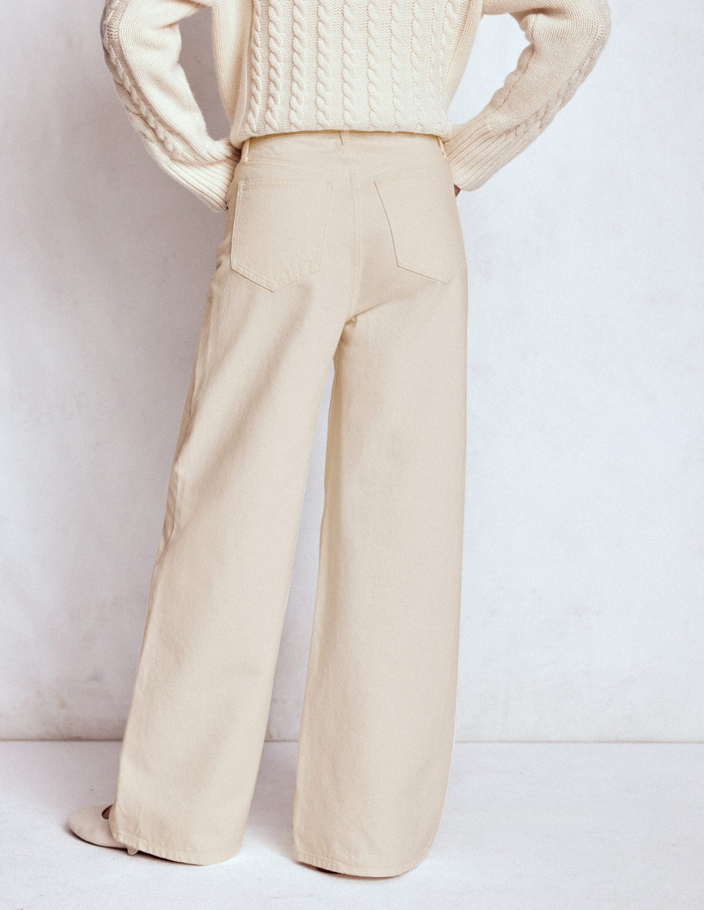 Jeans aus festem Denim mit weitem Bein-Beige