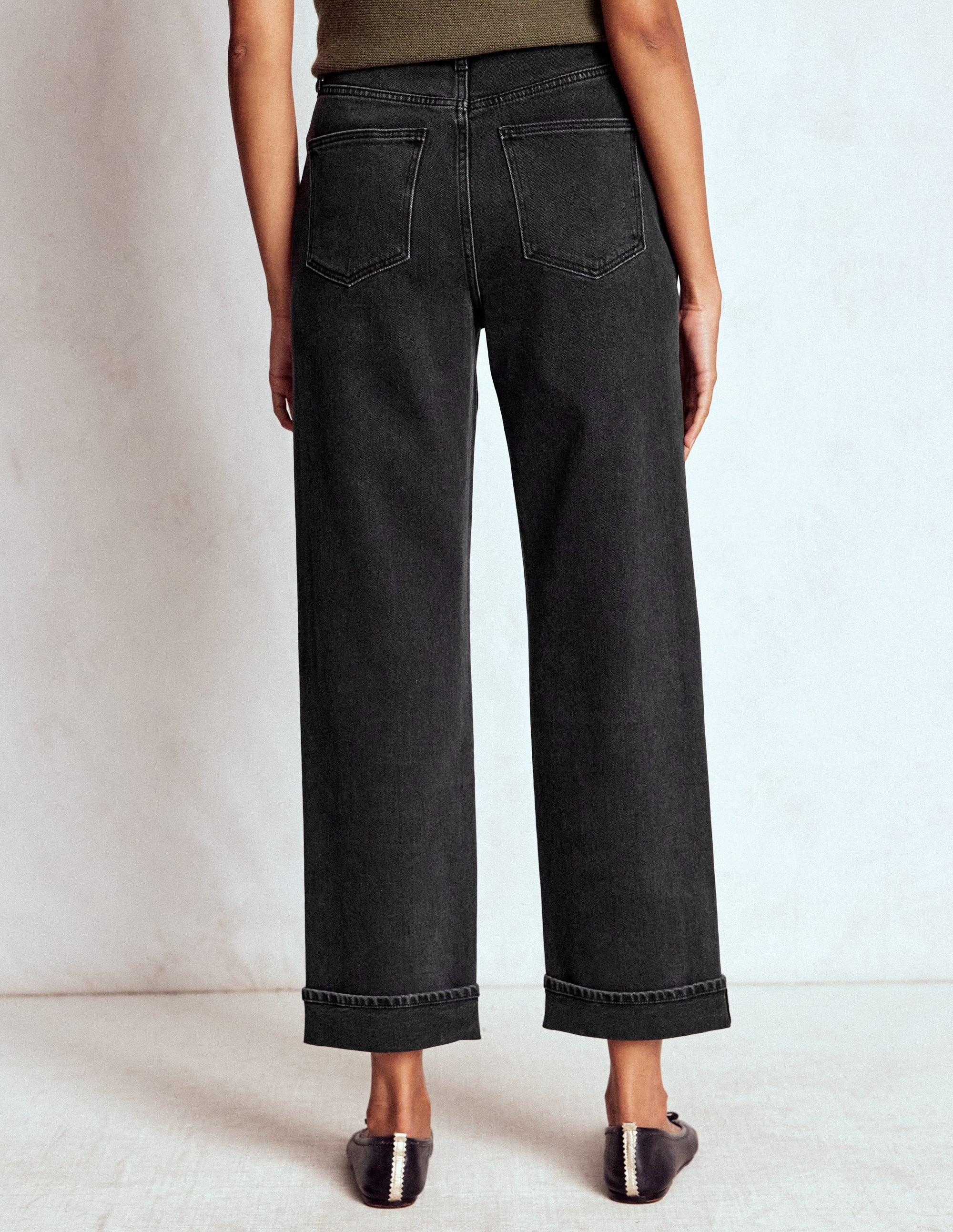 Jeans mit mittelhohem Bund und geradem Bein-Verwaschenes Schwarz - Image 3