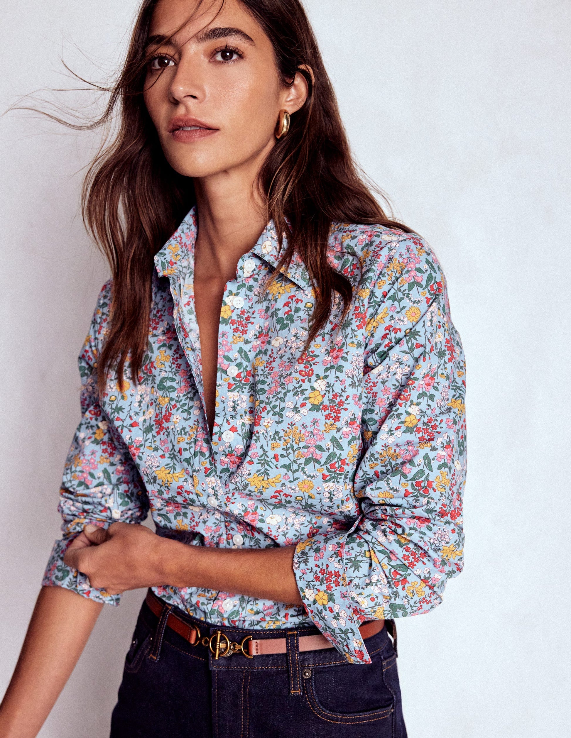 Chemise Sienna en coton-Bleu vent, motif Delicate Meadow-5