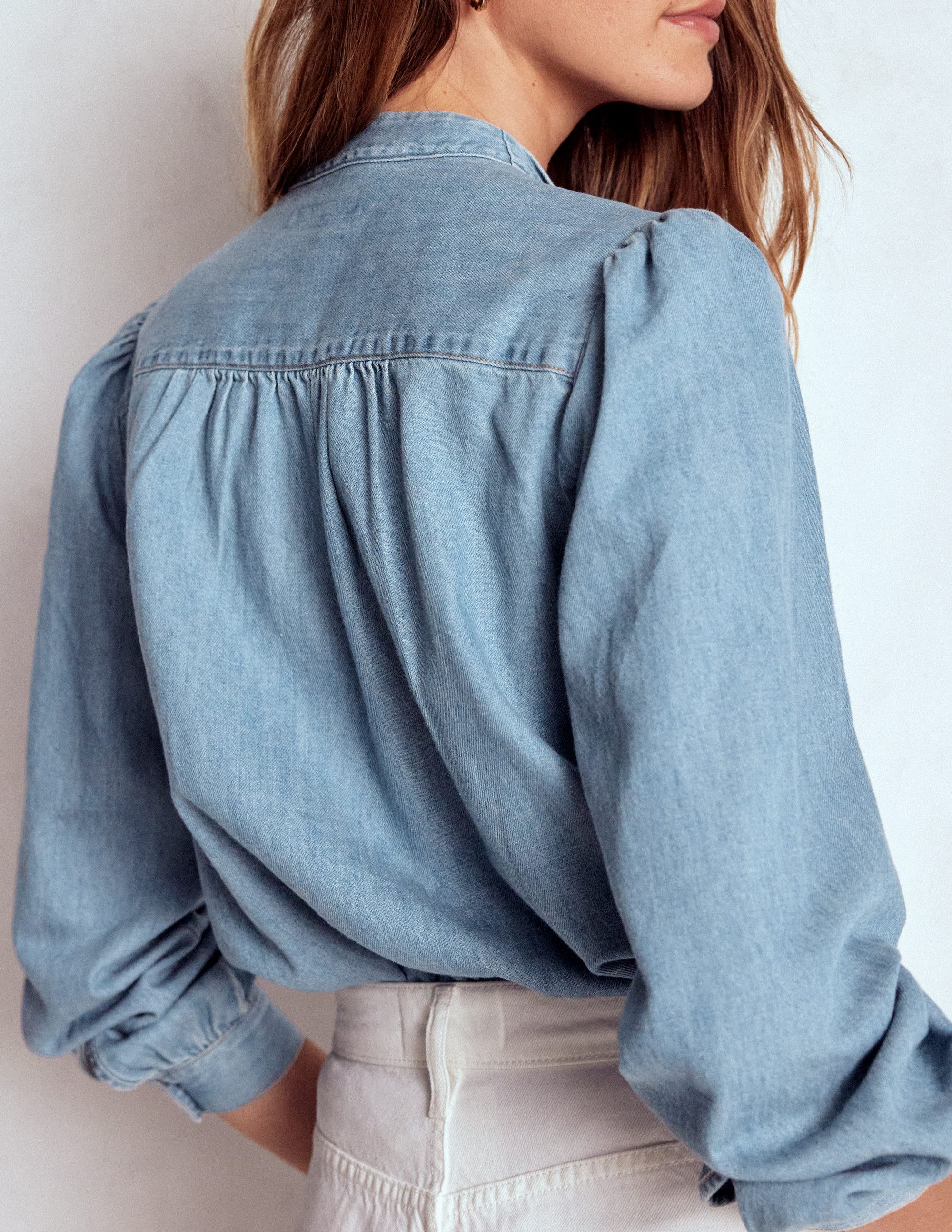 Schluppenbluse aus Denim-Hell Authentisch - Image 3