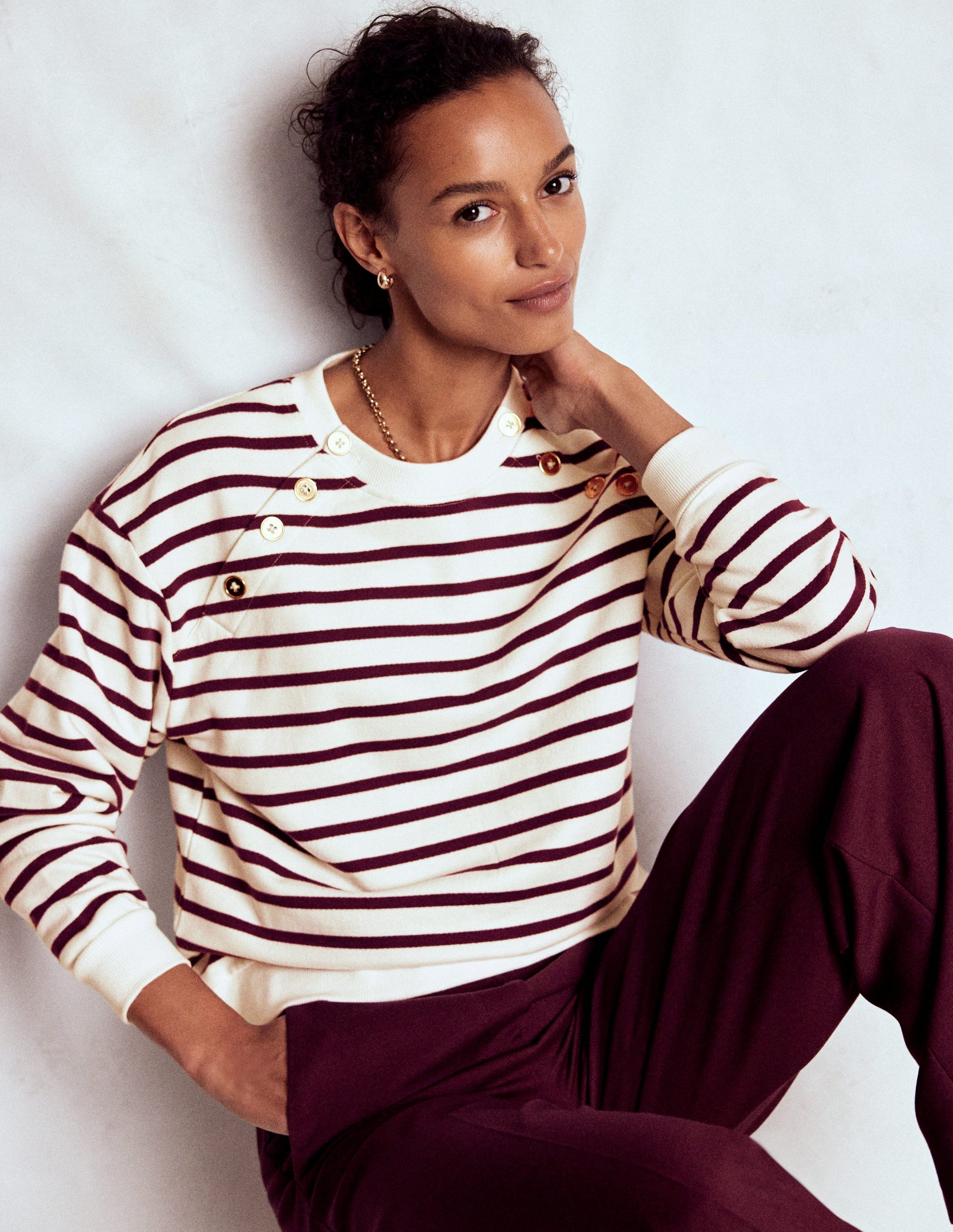 Sweatshirt mit Knopfdetail-Dunkler Blauregen, Naturweiß-1