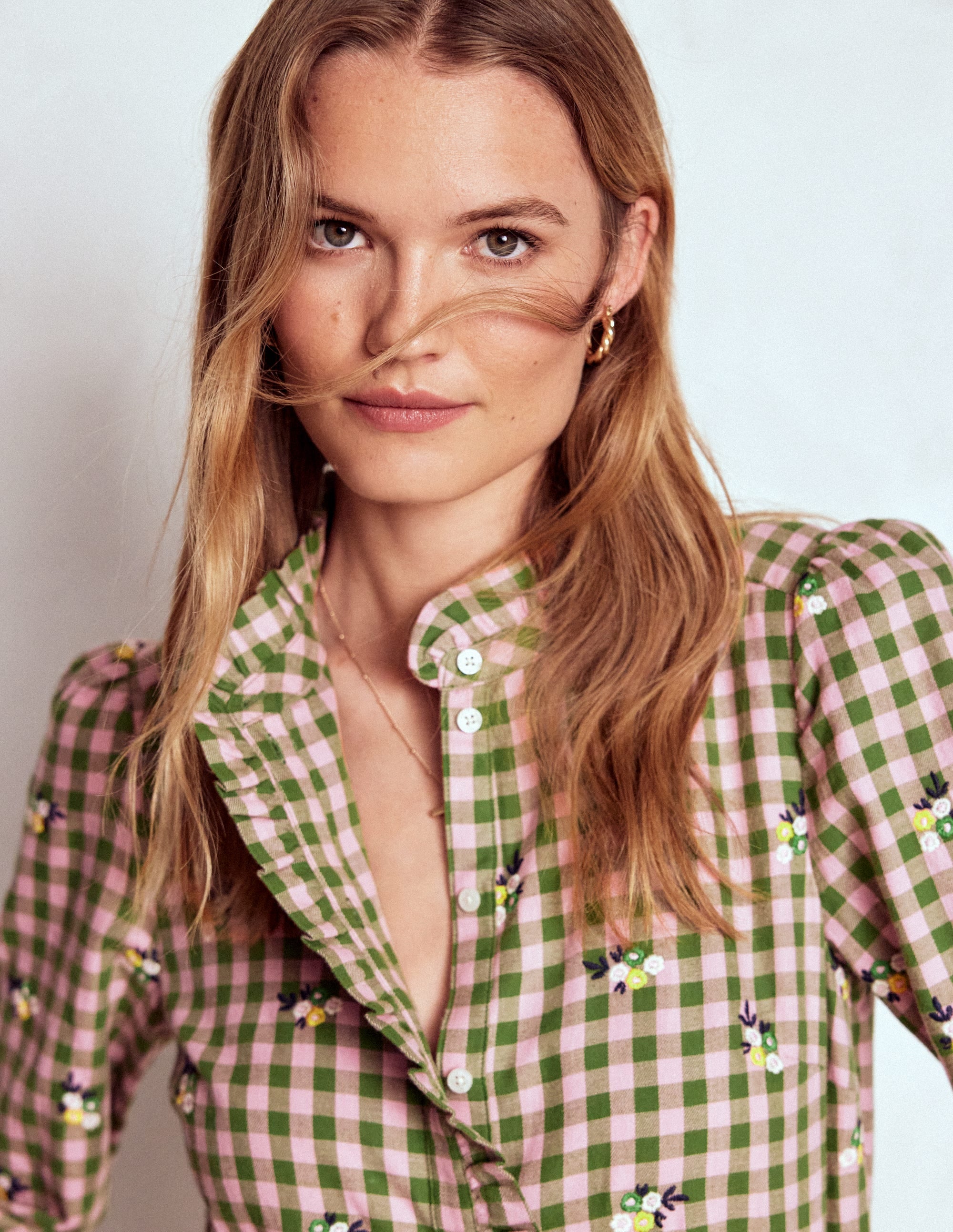 Helana Oberteil aus gebürsteter Baumwolle-Grün und Rosa Blumenmuster Kariert - Image 2