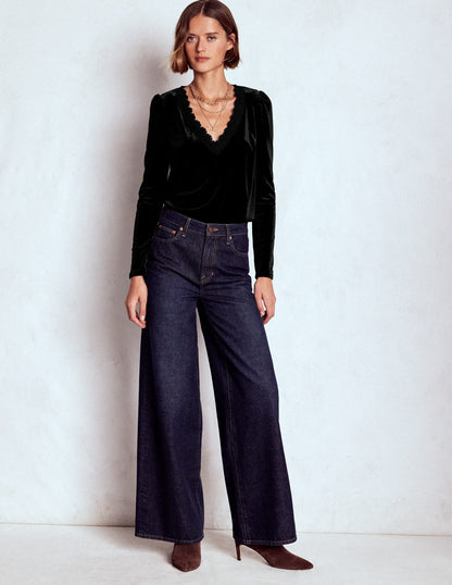 Flora Samtoberteil mit V-Ausschnitt-Schwarz-4