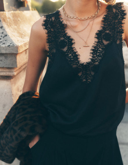 Camisole-Oberteil aus Seidenmischung mit Spitzenbesatz-Schwarz