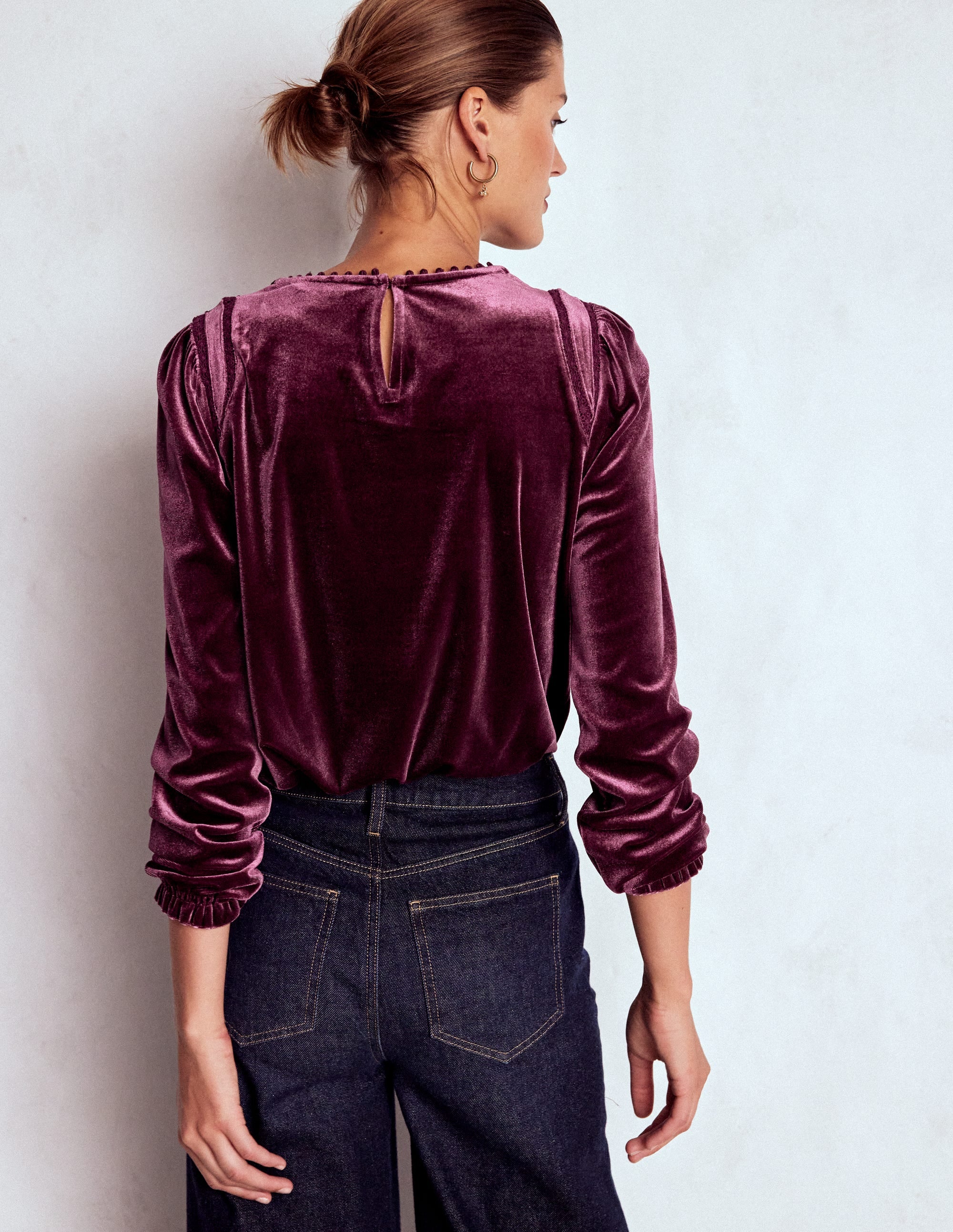 Mila Oberteil aus Samt-Dunkelviolett - Image 3