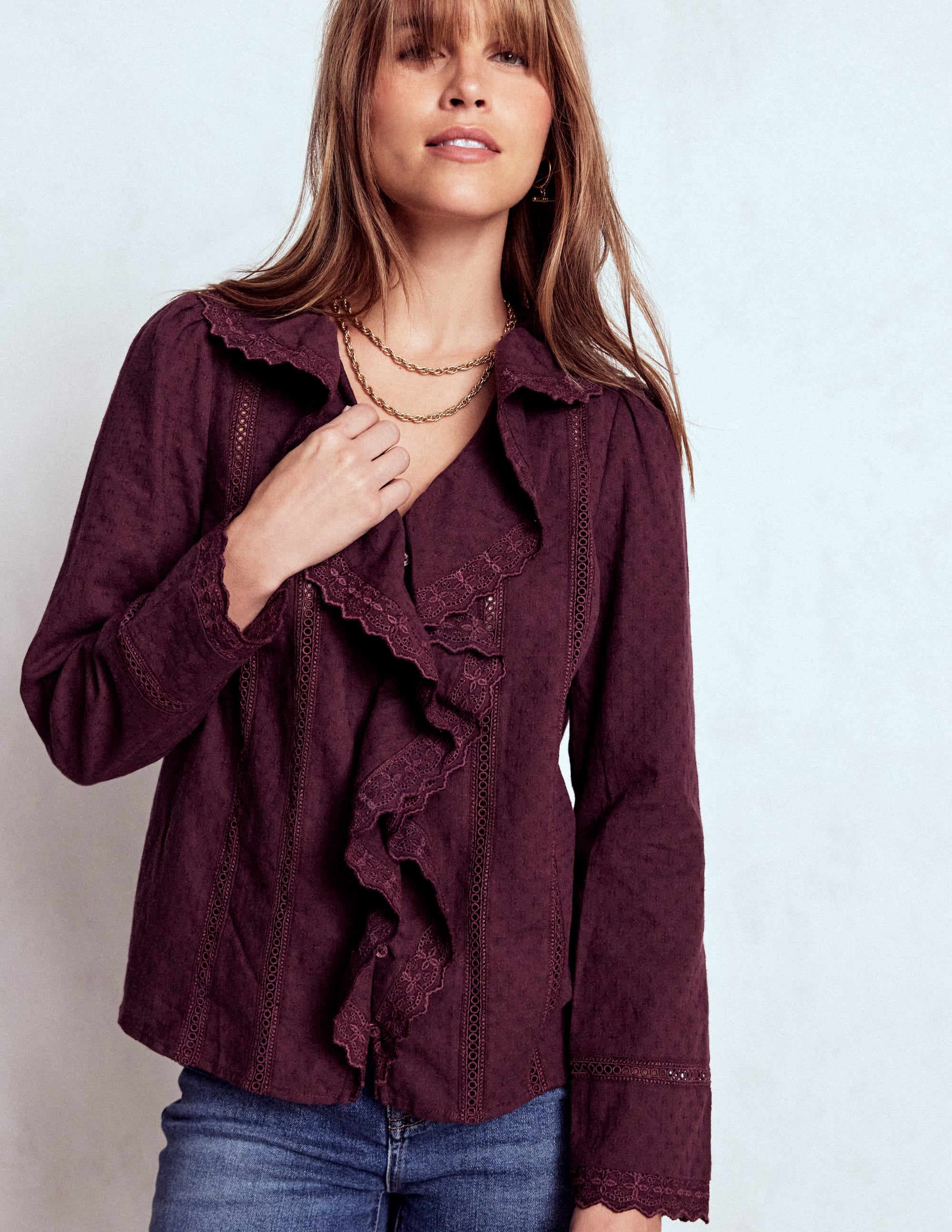 Bluse mit Rüschen und Stickerei-Dunkle Kirsche - Image 4