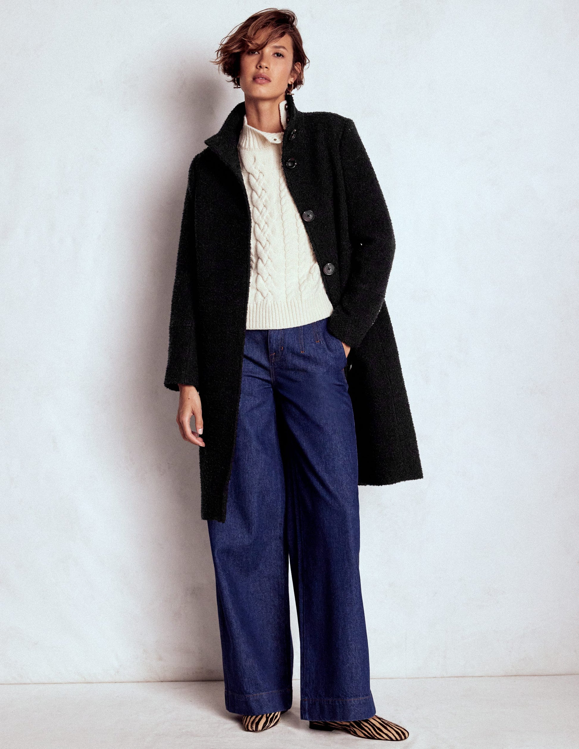 Mantel mit Trichterkragen-Schwarz-4