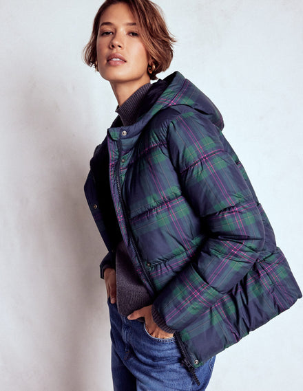 Kurze, wattierte Steppjacke-Marineblau & Grün Ton-in-Ton-Karomuster