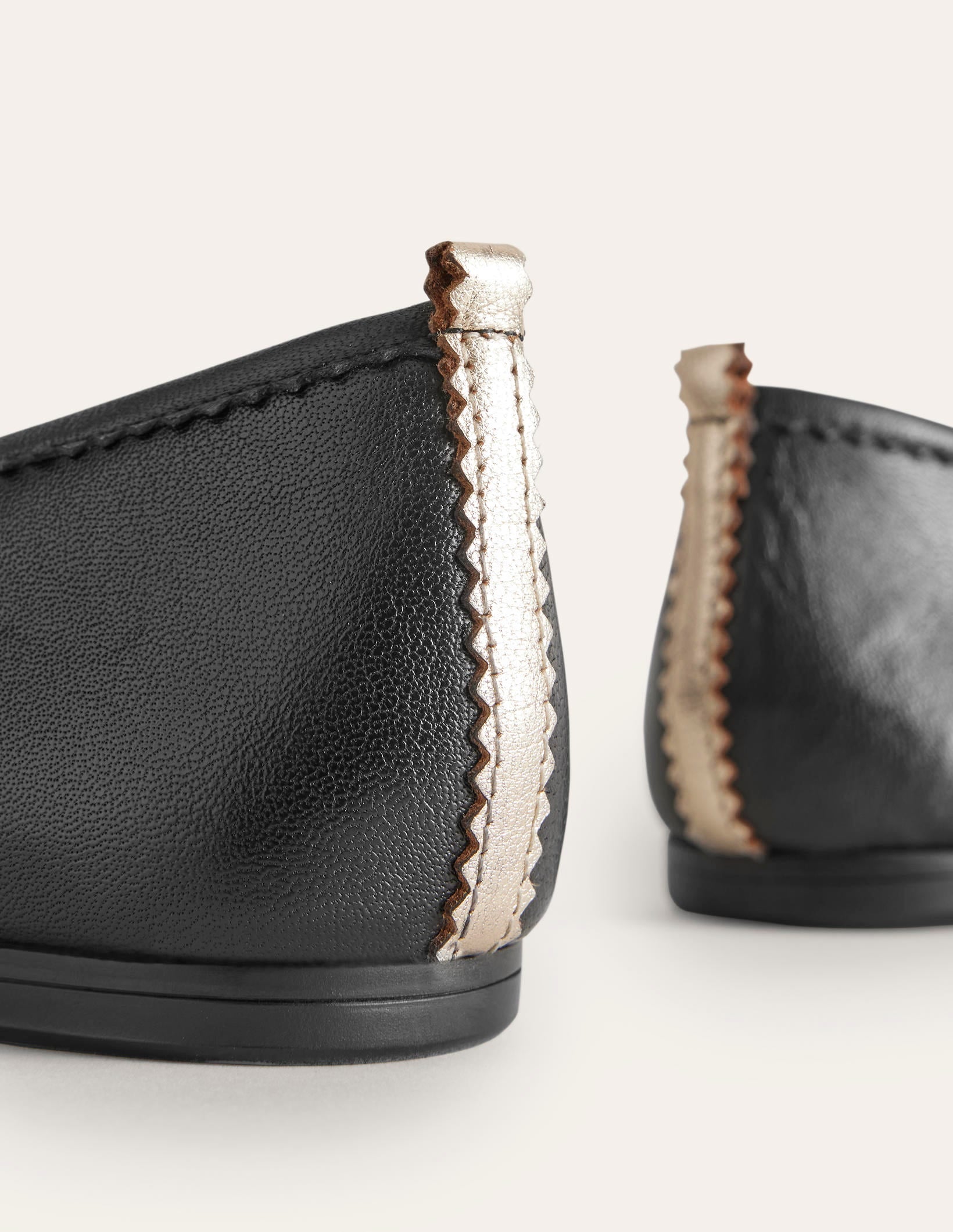 Kitty Ballerinas mit flexibler Sohle-Schwarzes Leder-4