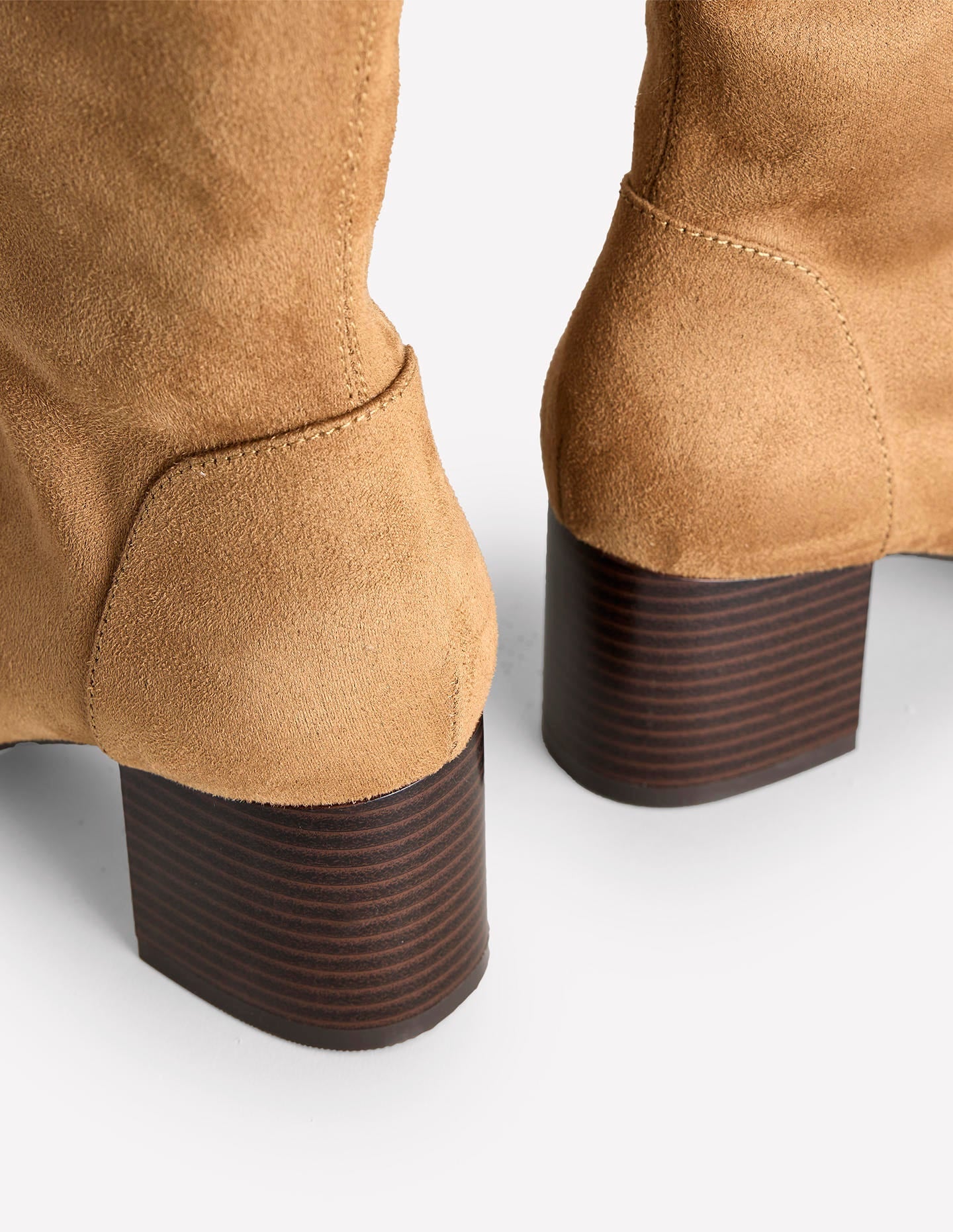 Kniehohe Stretchstiefel mit Absatz-Braun-4