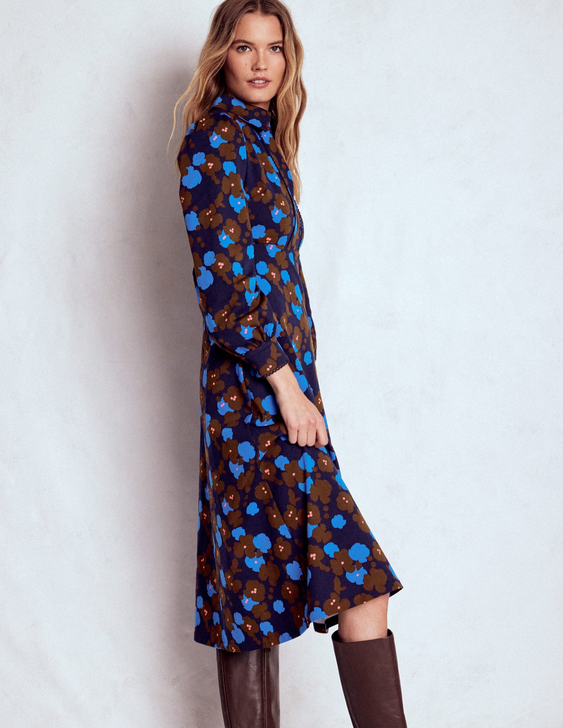 Robe midi Pip zippée en point de Rome-Bleu marine foncé, motif Garden Blossom-2
