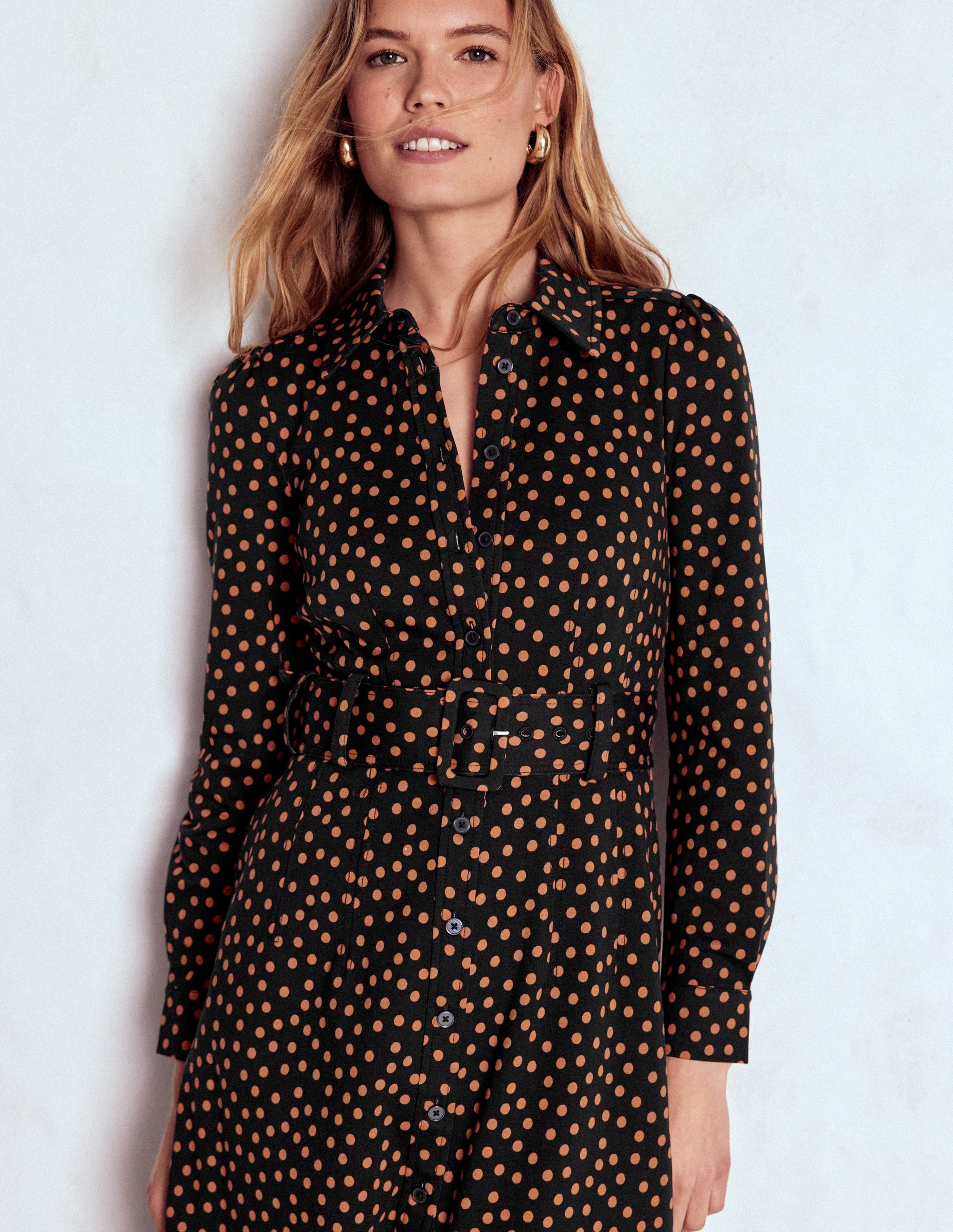 Anita Langärmliges Hemdblusenkleid-Schwarz, Gemalte Tupfen - Image 1