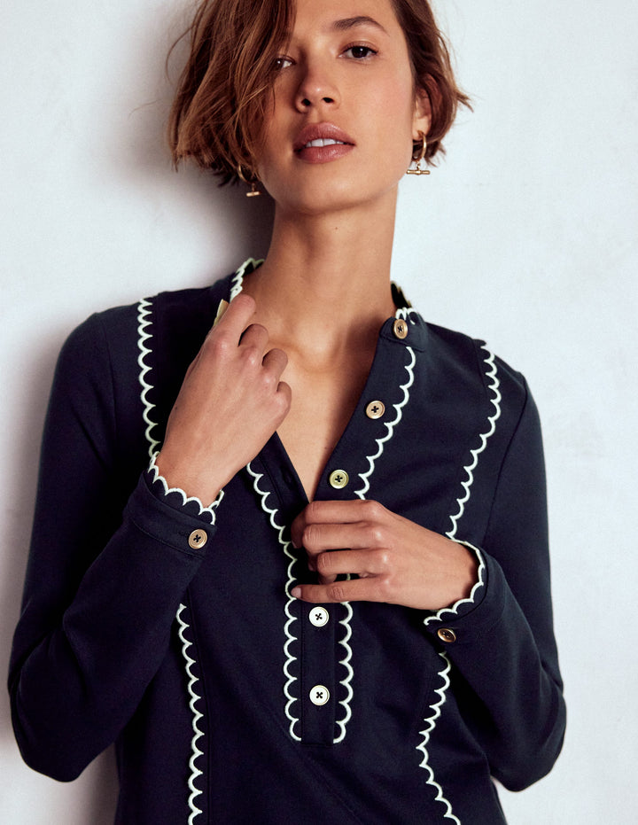 Jerseykleid mit Muschelsaum-Marineblau