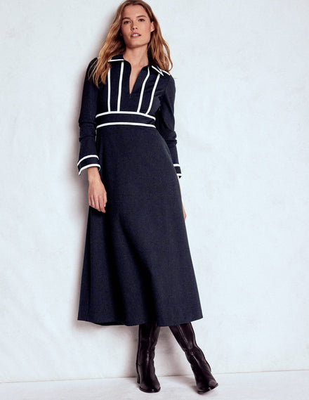 Kontrastierendes Ponte-Midikleid-Marineblau