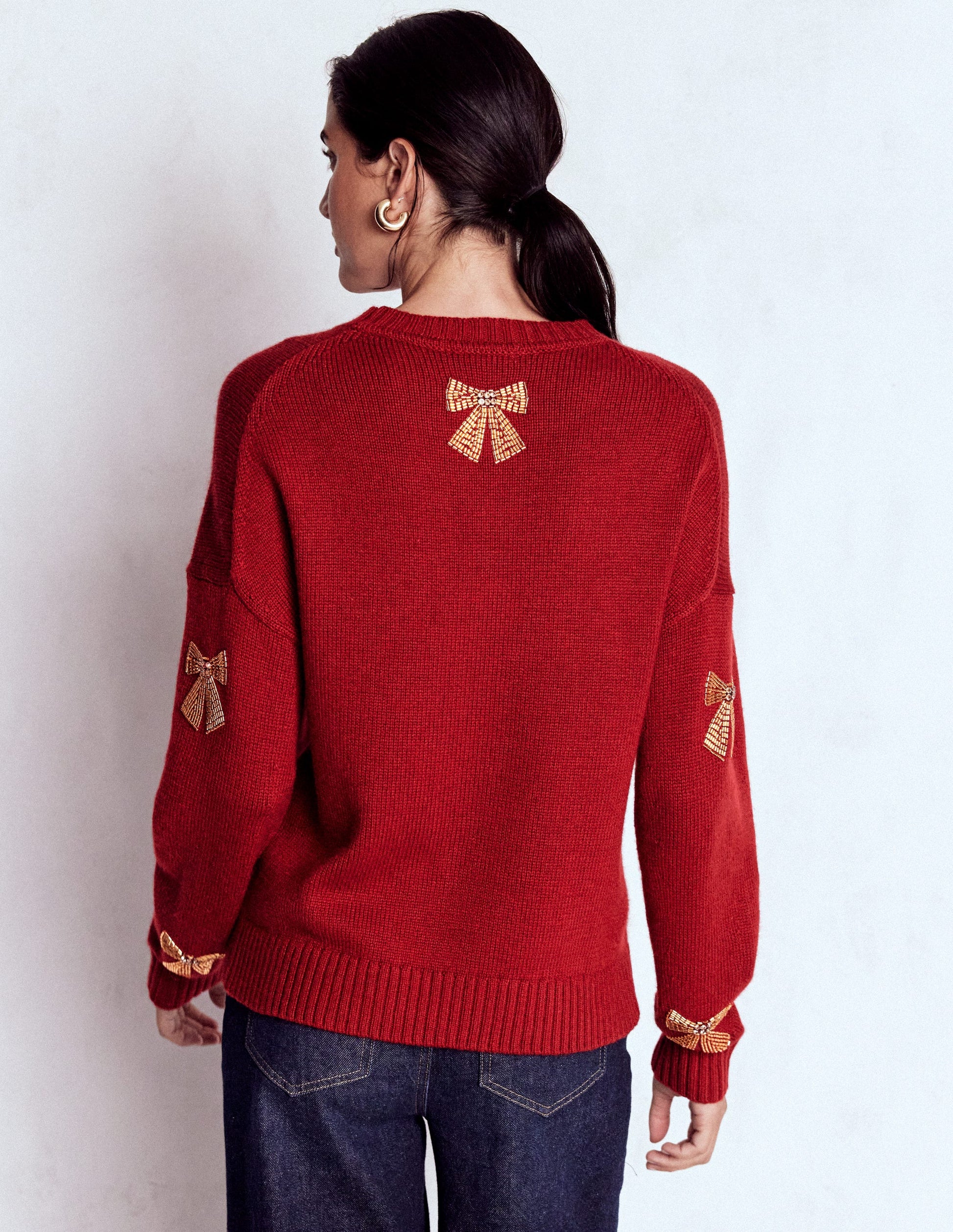 Natalie Pullover mit Stickerei-Rot, Verzierte Schleifen-4