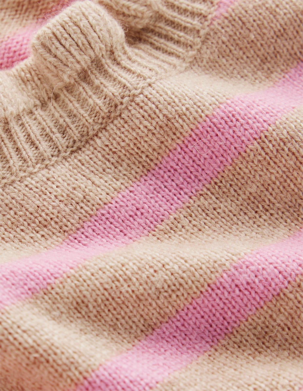Fae Fair-Isle-Pullover mit Rüschen-Kamelbraun, Rosa Streifen - Image 9