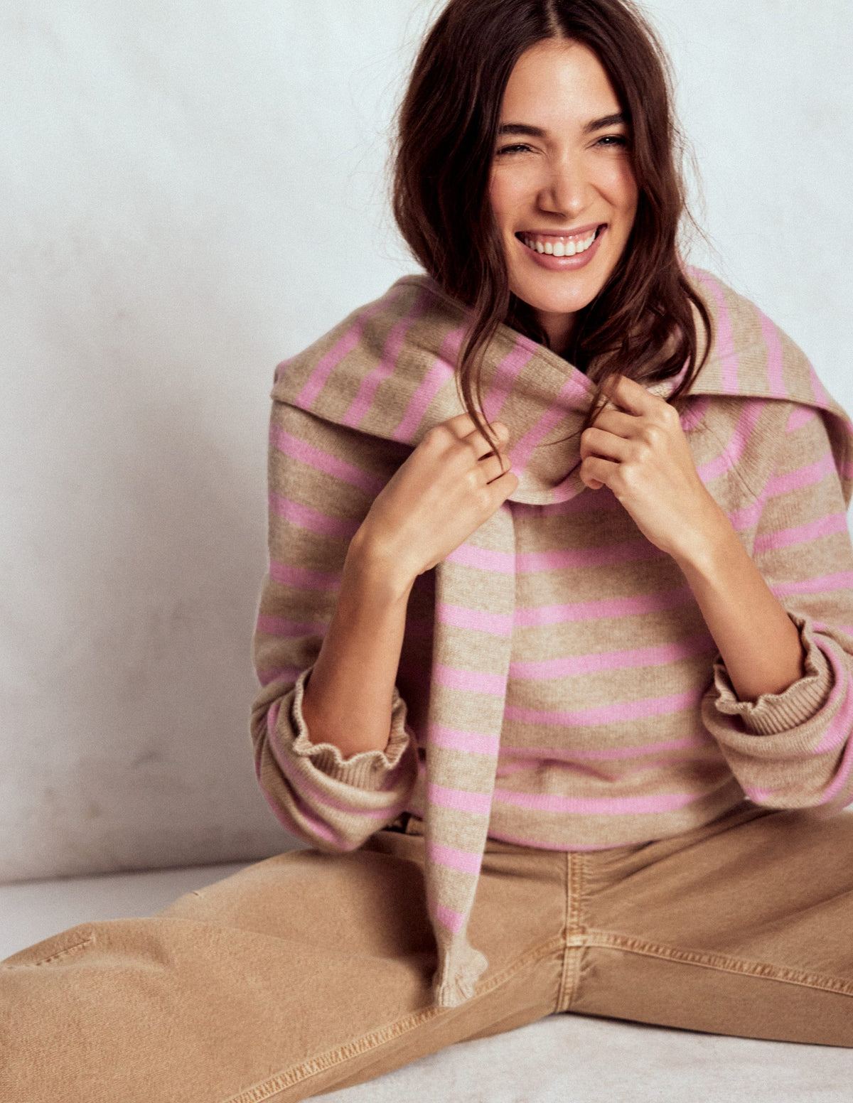 Fae Fair-Isle-Pullover mit Rüschen-Kamelbraun, Rosa Streifen - Image 5