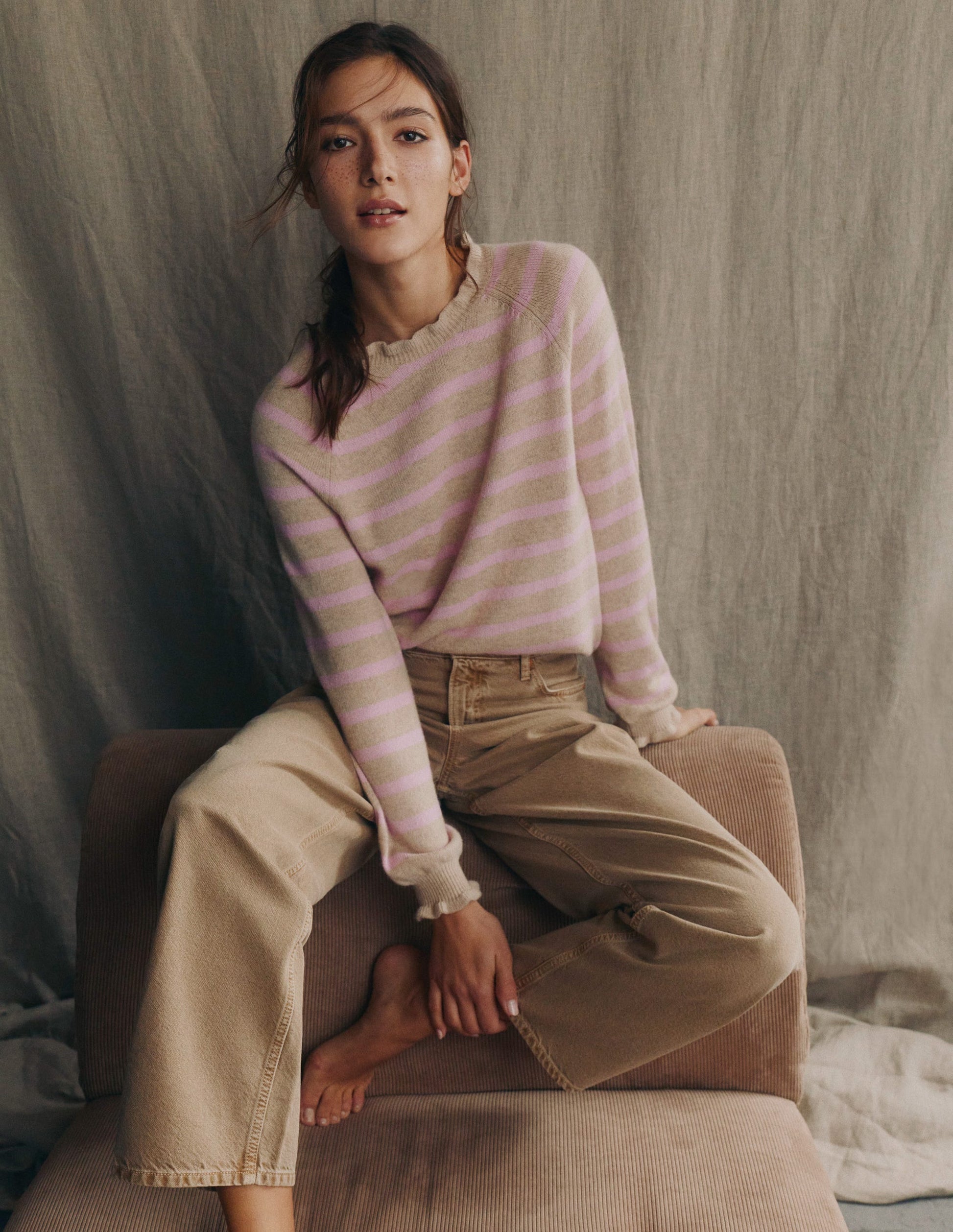 Pull Fae à volants et motif jacquard-Camel, rayé rose-1