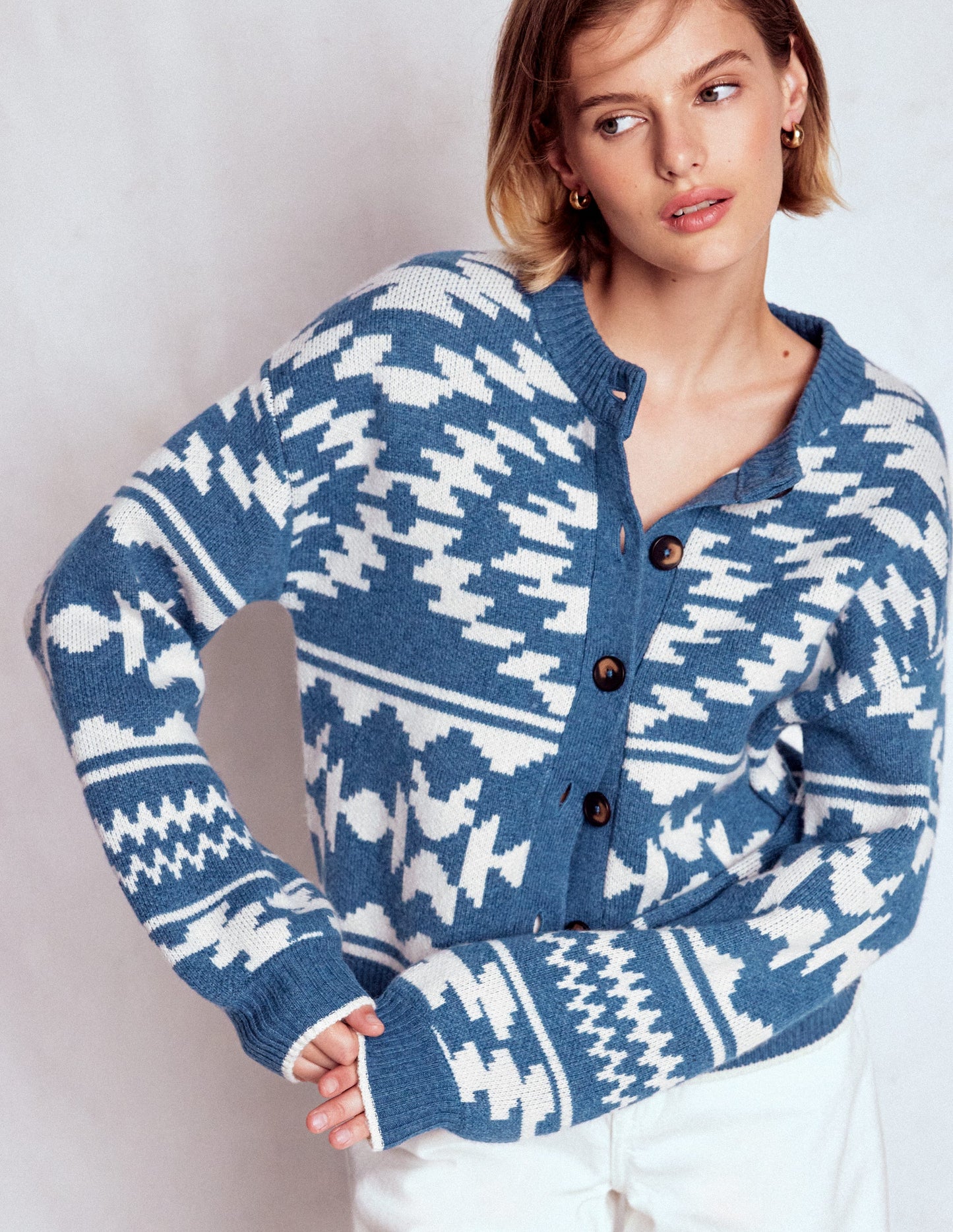 Abi Jacquard-Strickjacke-Denim-Blau Aztekenmuster