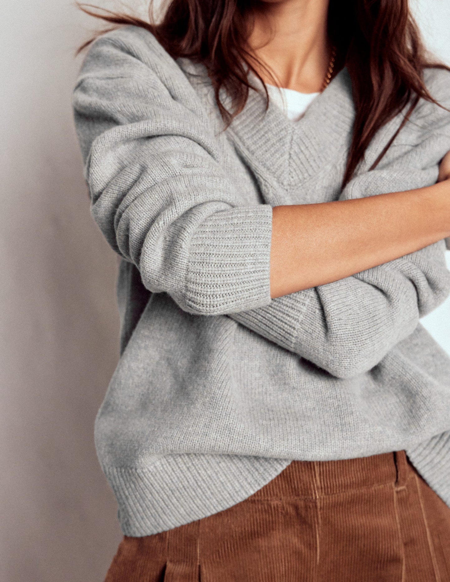 Marion Merinopullover mit V-Ausschnitt-Märzhase