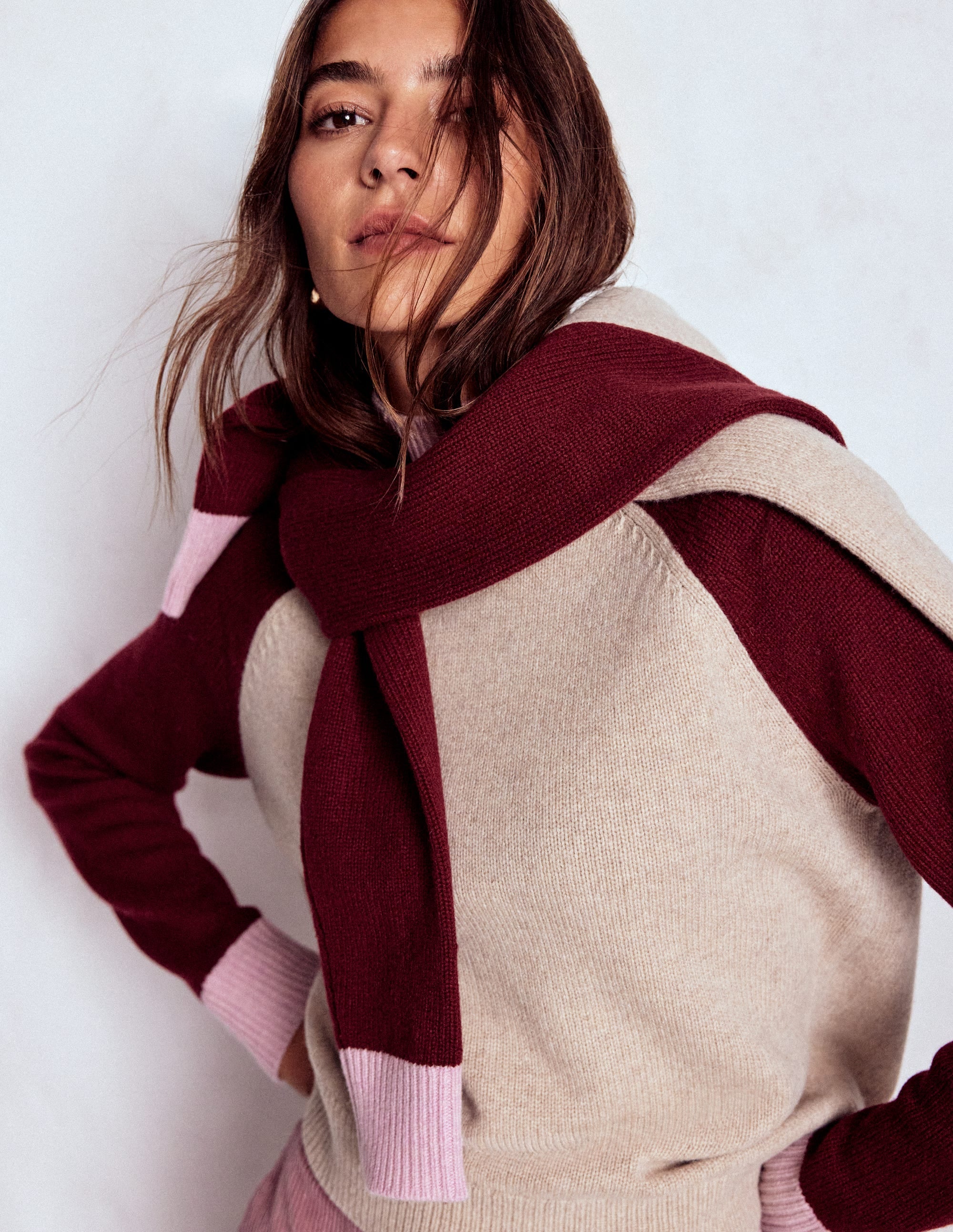 Marion Hochgeschlossener Merino-Pullover-Leinen, Pinotage Blockfarben - Image 2