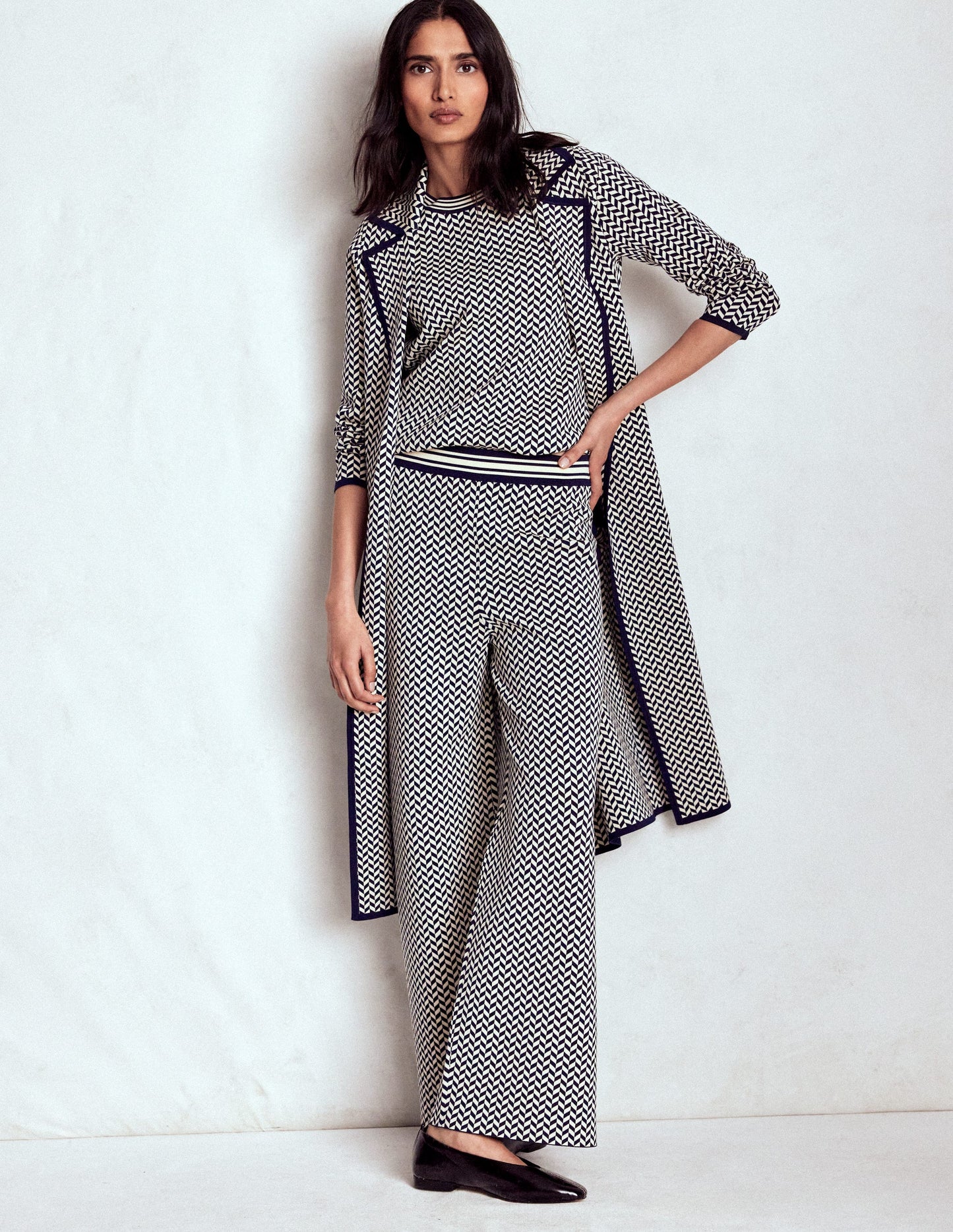 Jacquard-Strickmantel-Marineblau/Naturweiß Modernes Hahnentrittmuster