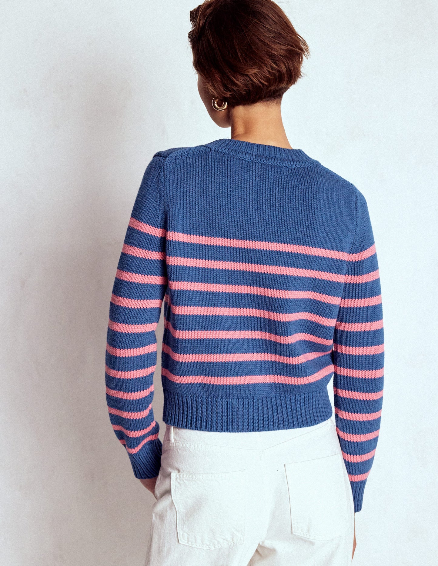 Lucy Grob gestrickter Baumwollpullover-Blau, Rosa Streifen