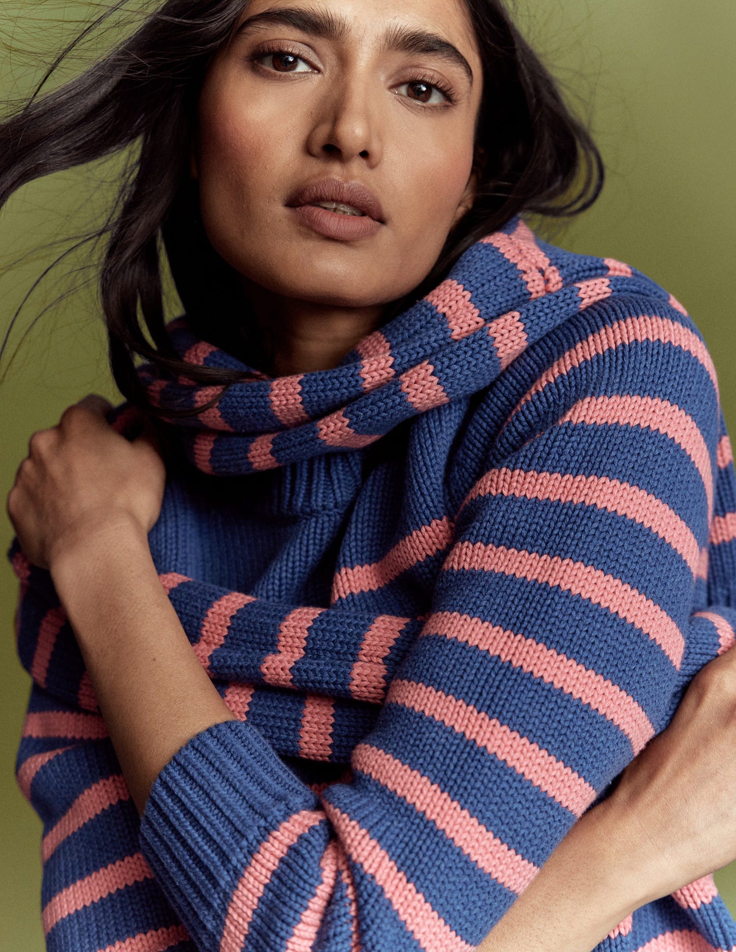 Lucy Grob gestrickter Baumwollpullover-Blau, Rosa Streifen