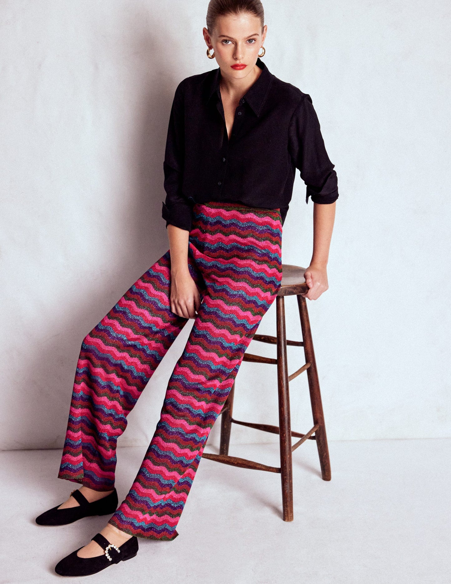 Jacquard Knitted Trousers-Jewel Toned Metallic Wave