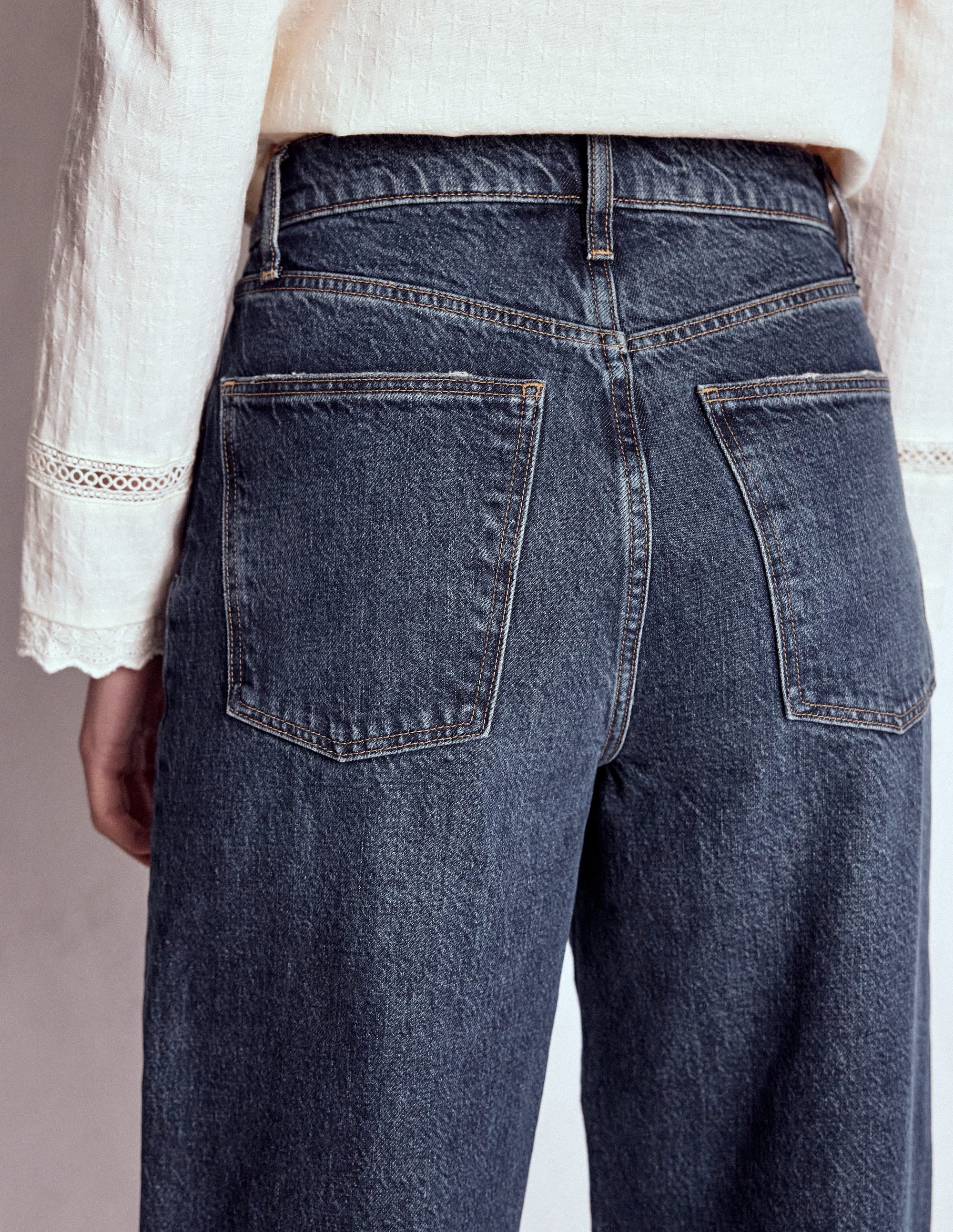 Locker geschnittene Jeans mit mittelhohem Bund-Dunkles Vintageblau - Image 2