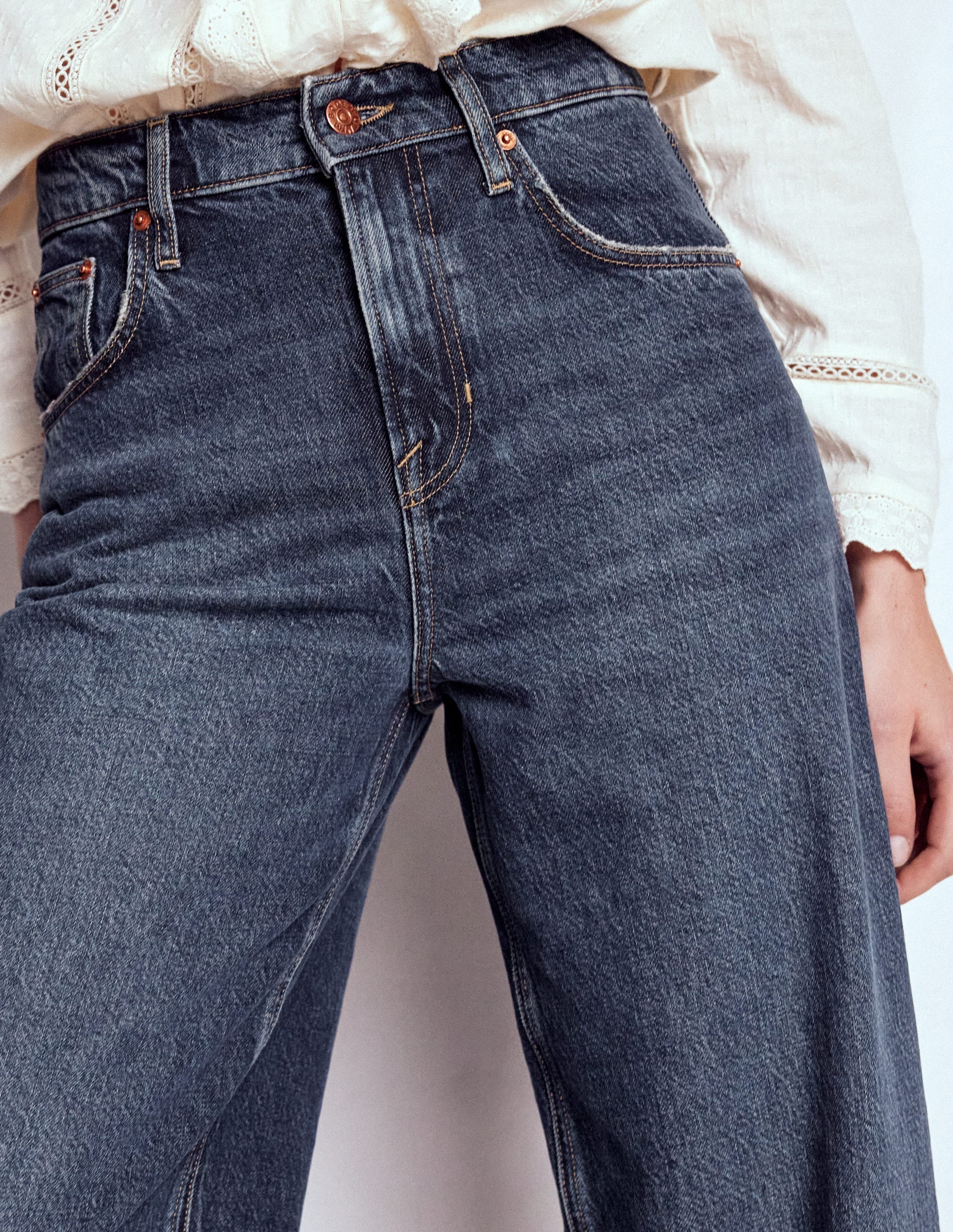 Locker geschnittene Jeans mit mittelhohem Bund-Dunkles Vintageblau - Image 5