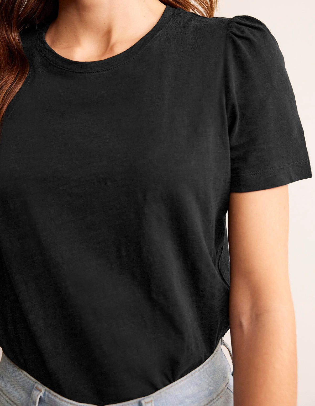 T-Shirt aus Baumwolle mit Puffärmeln-Schwarz - Image 2