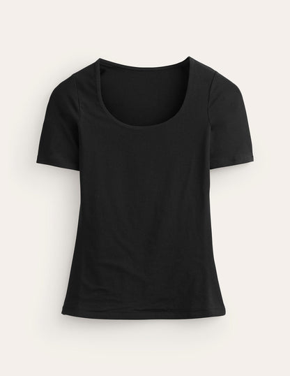 Double Layer Scoop T-shirt-Black-5