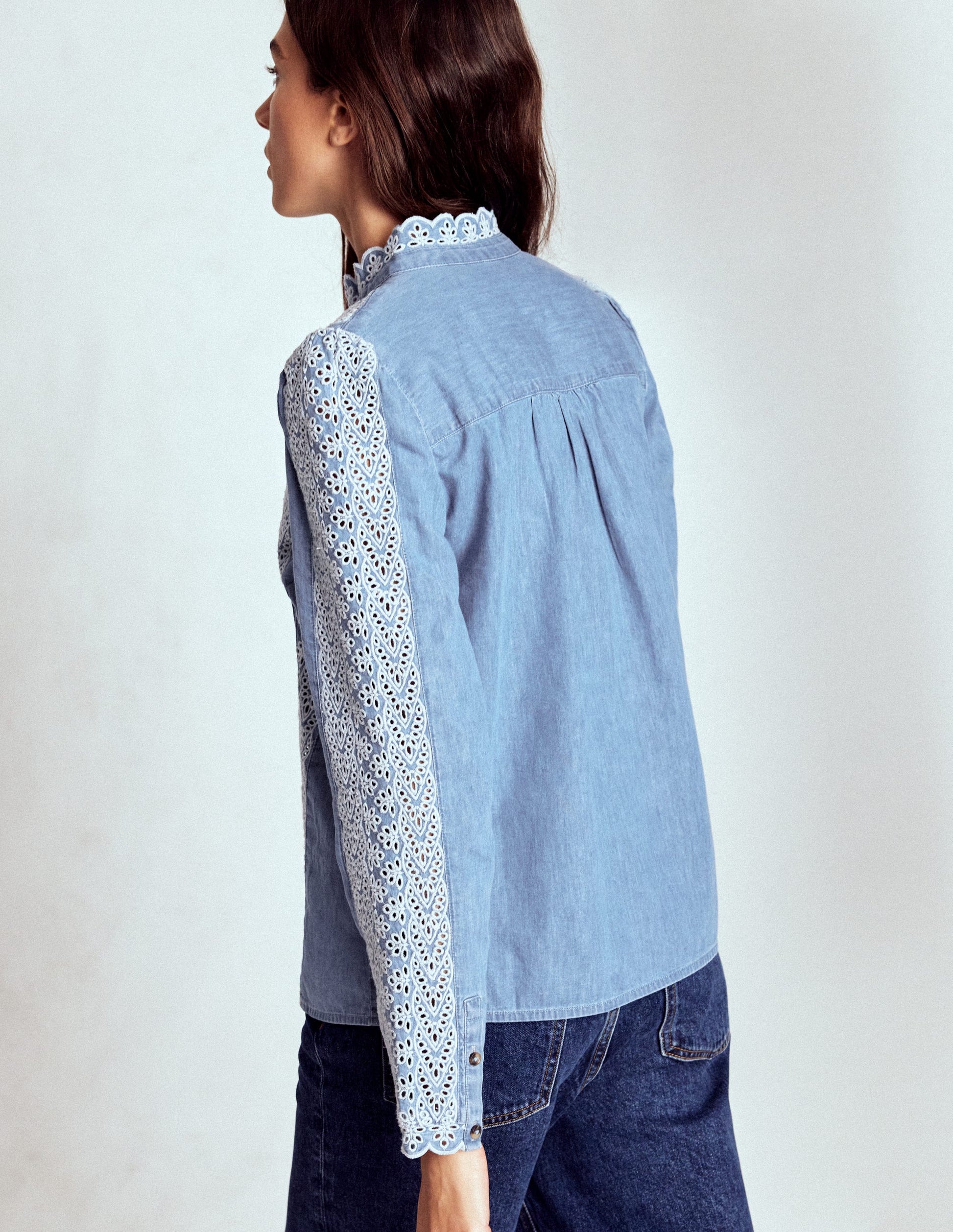 Savannah Oberteil mit Lochstickerei-Blauer Faux-Uni-4