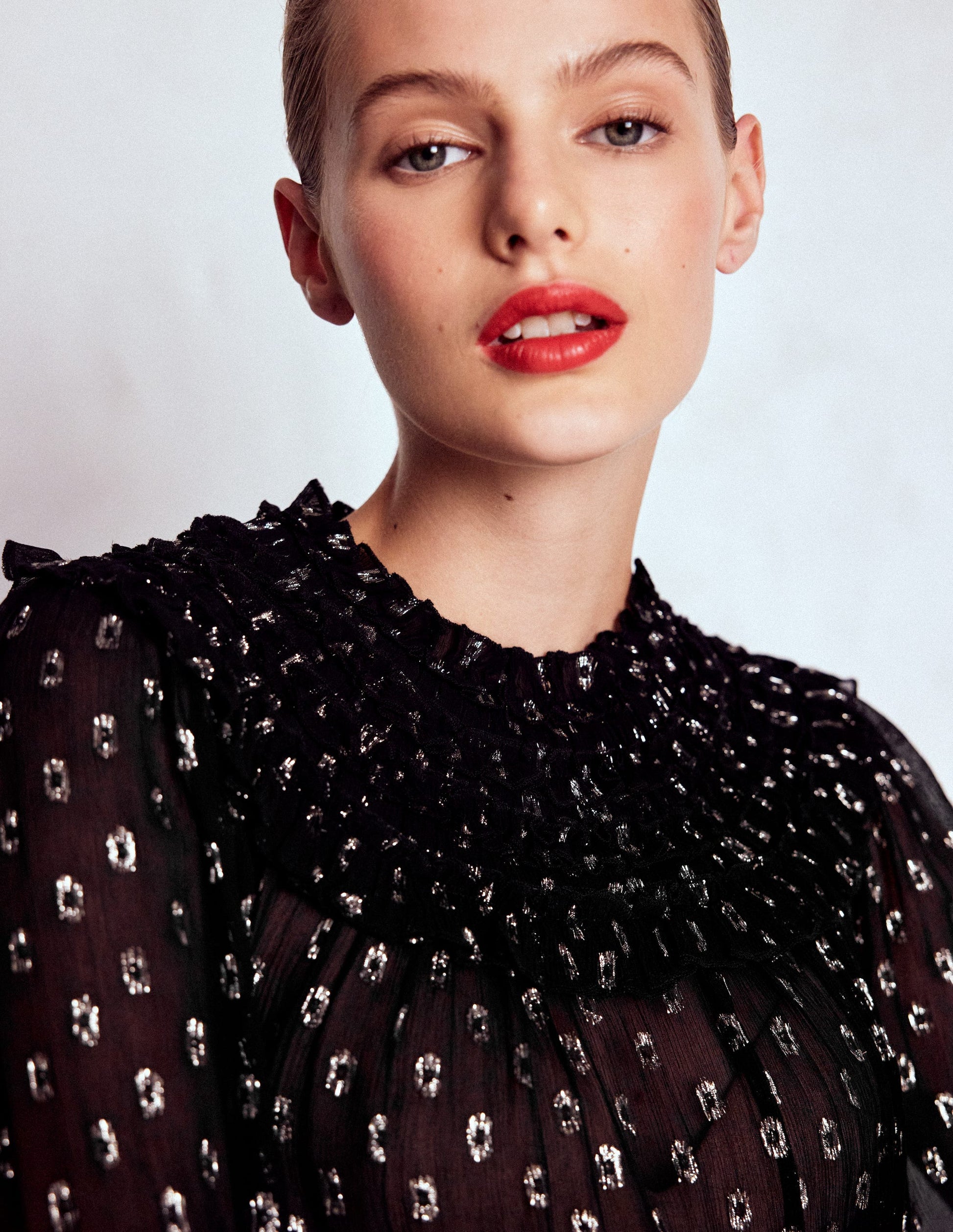 Metallic Ruffle Collar Top-Black, Lurex Clip-3