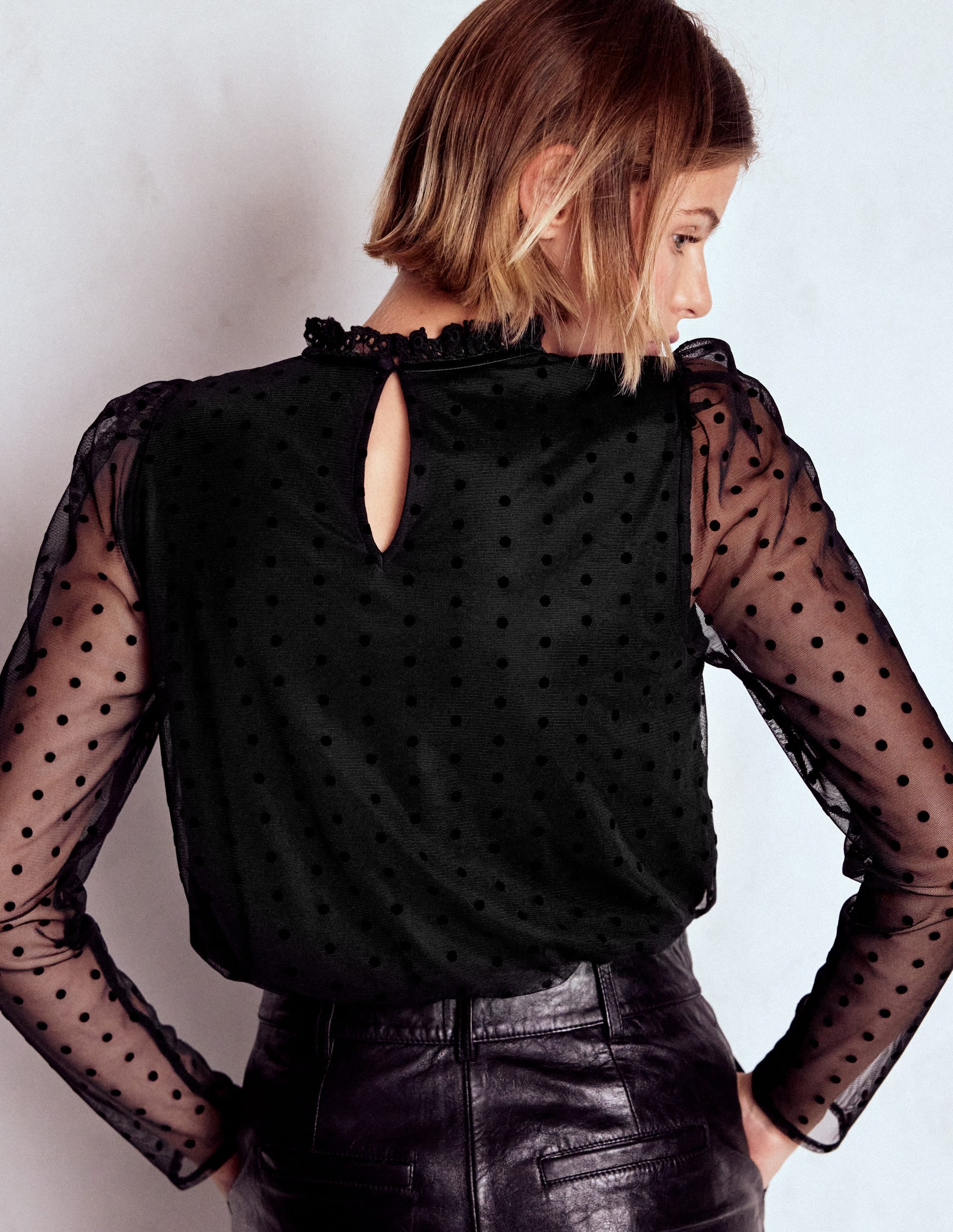 Top en tulle brodé à empiècement-Pois noirs - Image 3