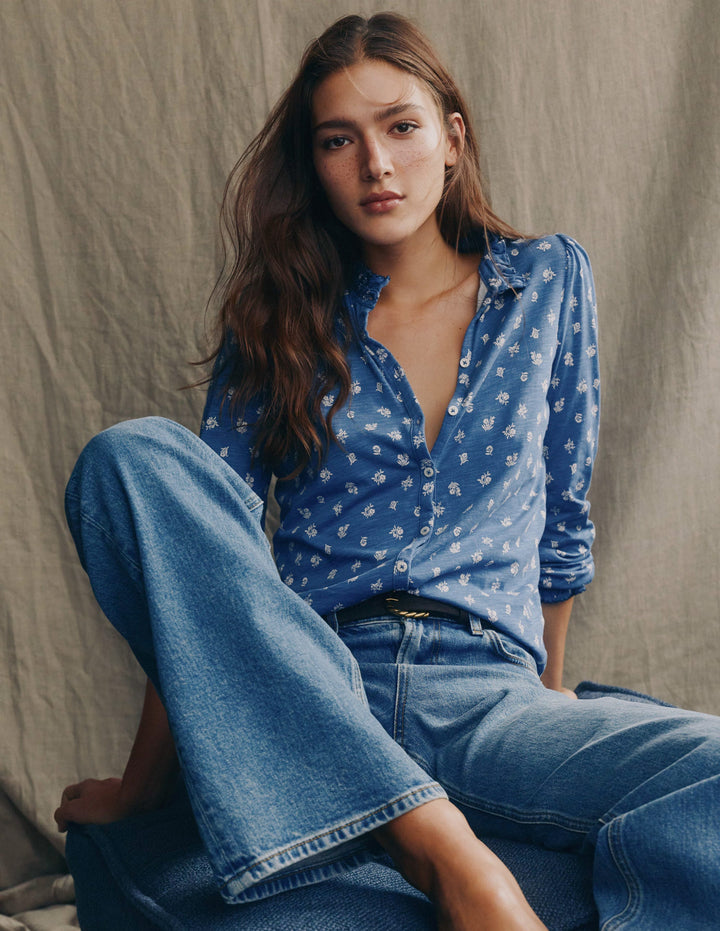 Effie Hemd mit gesmokten Details-Echtes Marineblau, Kleine Blütenstempel