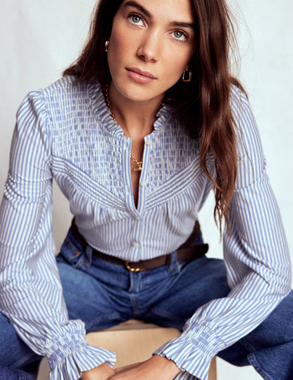 Jerseyhemd mit gesmokter Passe-Forever Blue und Naturweiß Streifen-1