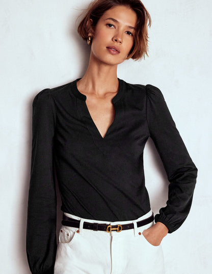 Superweiches Oberteil mit gekerbtem Ausschnitt-Schwarz-5