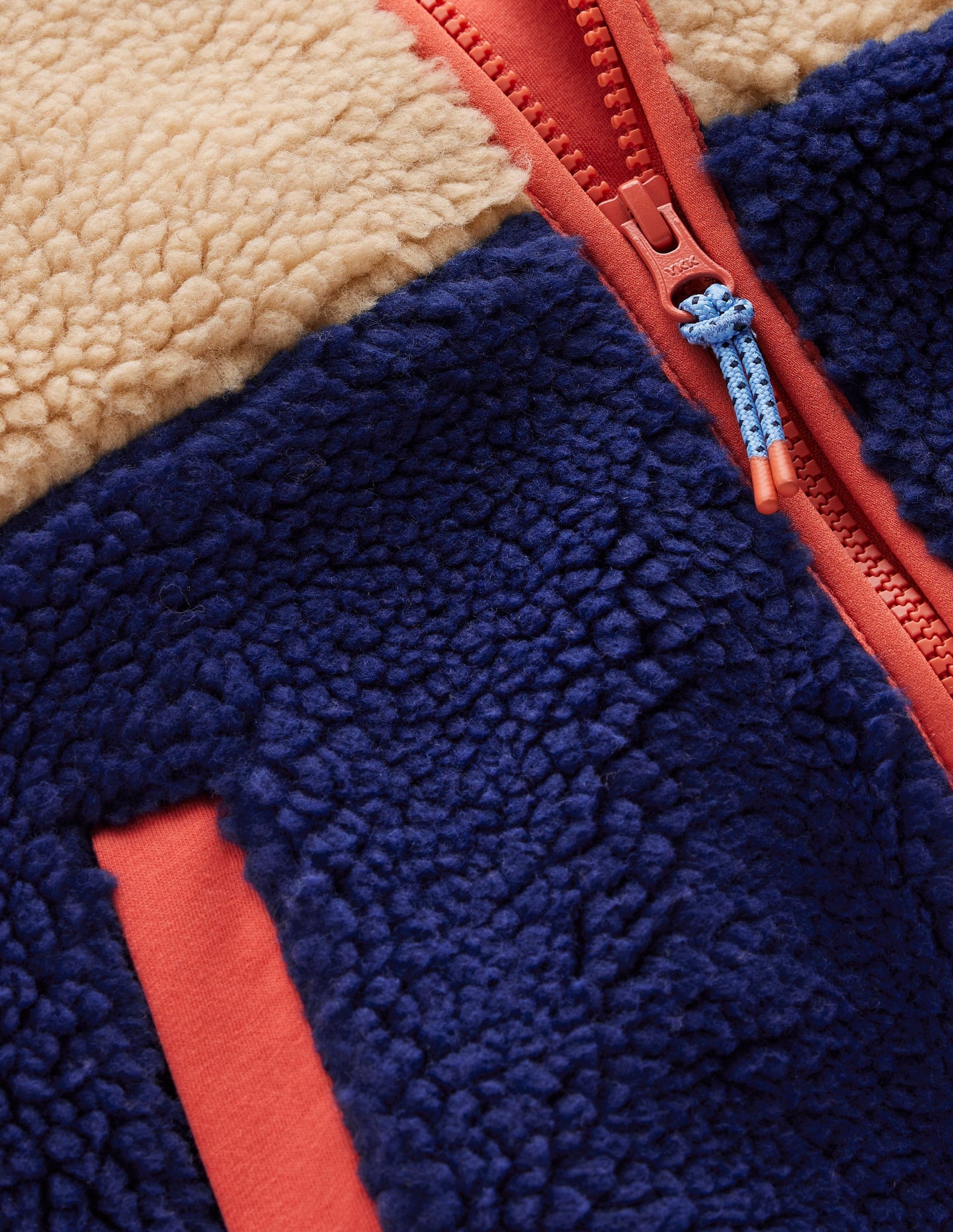 Kuschelige Teddyfell-Jacke-Landschaft