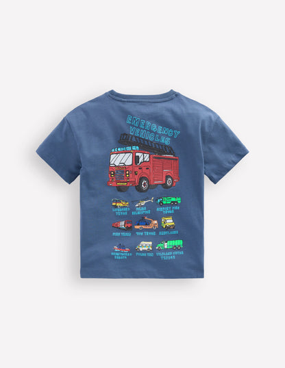 T-Shirt mit Druck auf Vorder- und Rückseite-Vintage Indigo Truck-2
