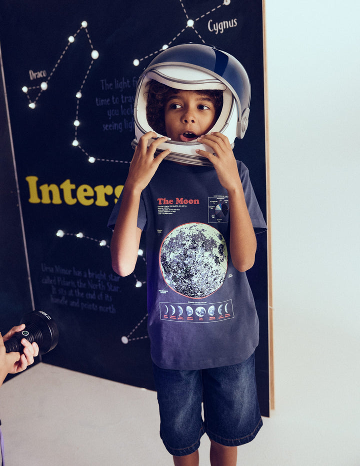 Im Dunkeln leuchtendes T-Shirt-Vintage Indigoblau Meliert Mond