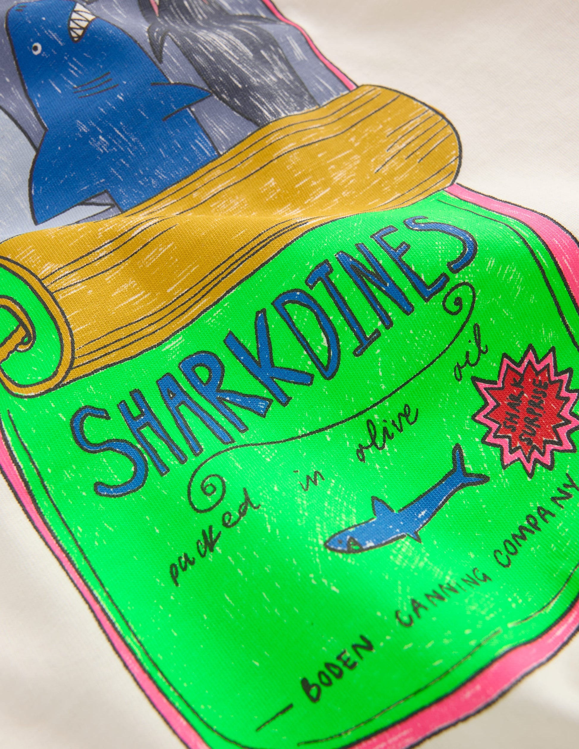 Vorgewaschenes T-Shirt mit Grafik-Pergament Sardinenbüchse-4