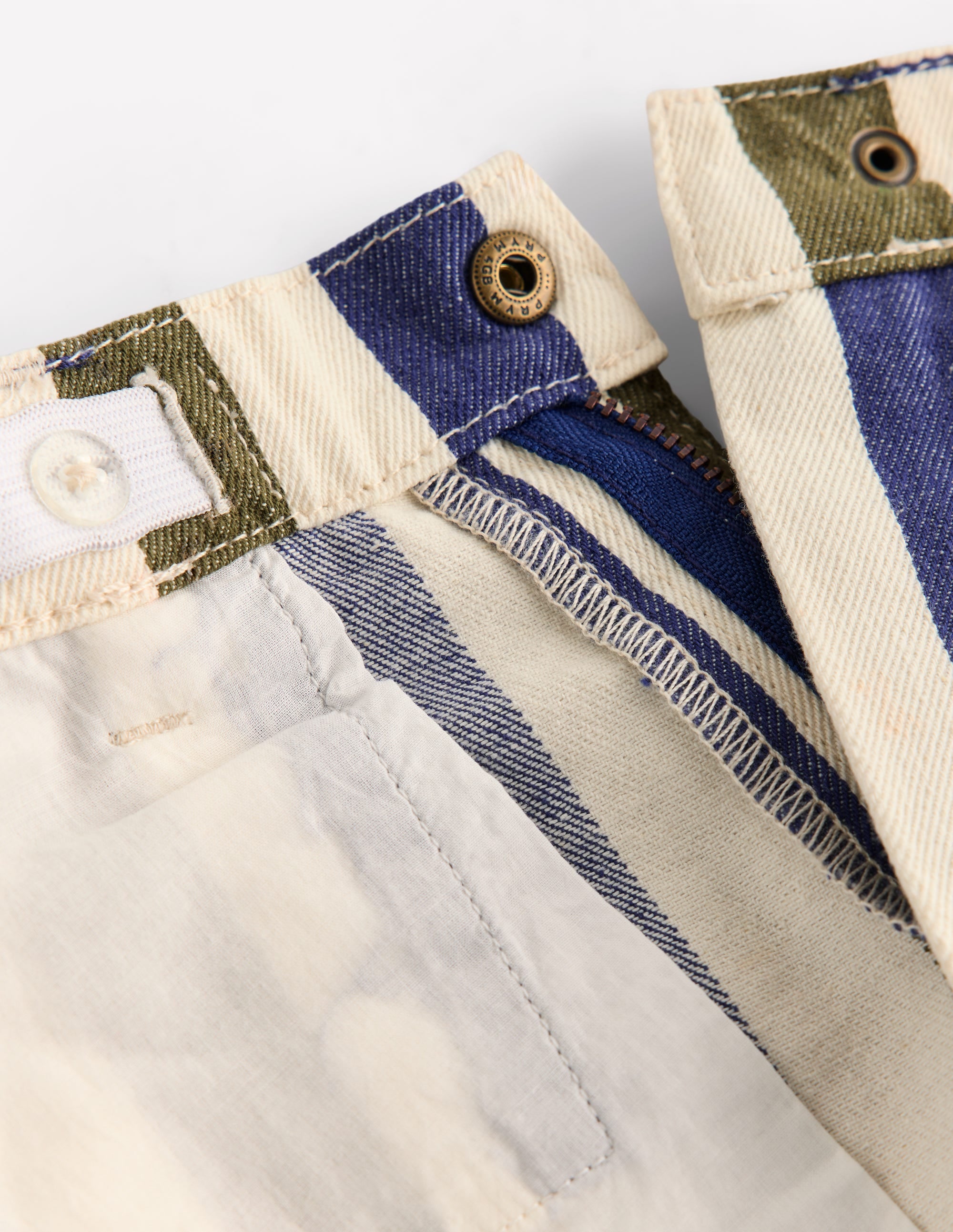 Lockere Jeanshose mit geradem Bein-Surf The Web-Blau und Wintermoos - Image 7