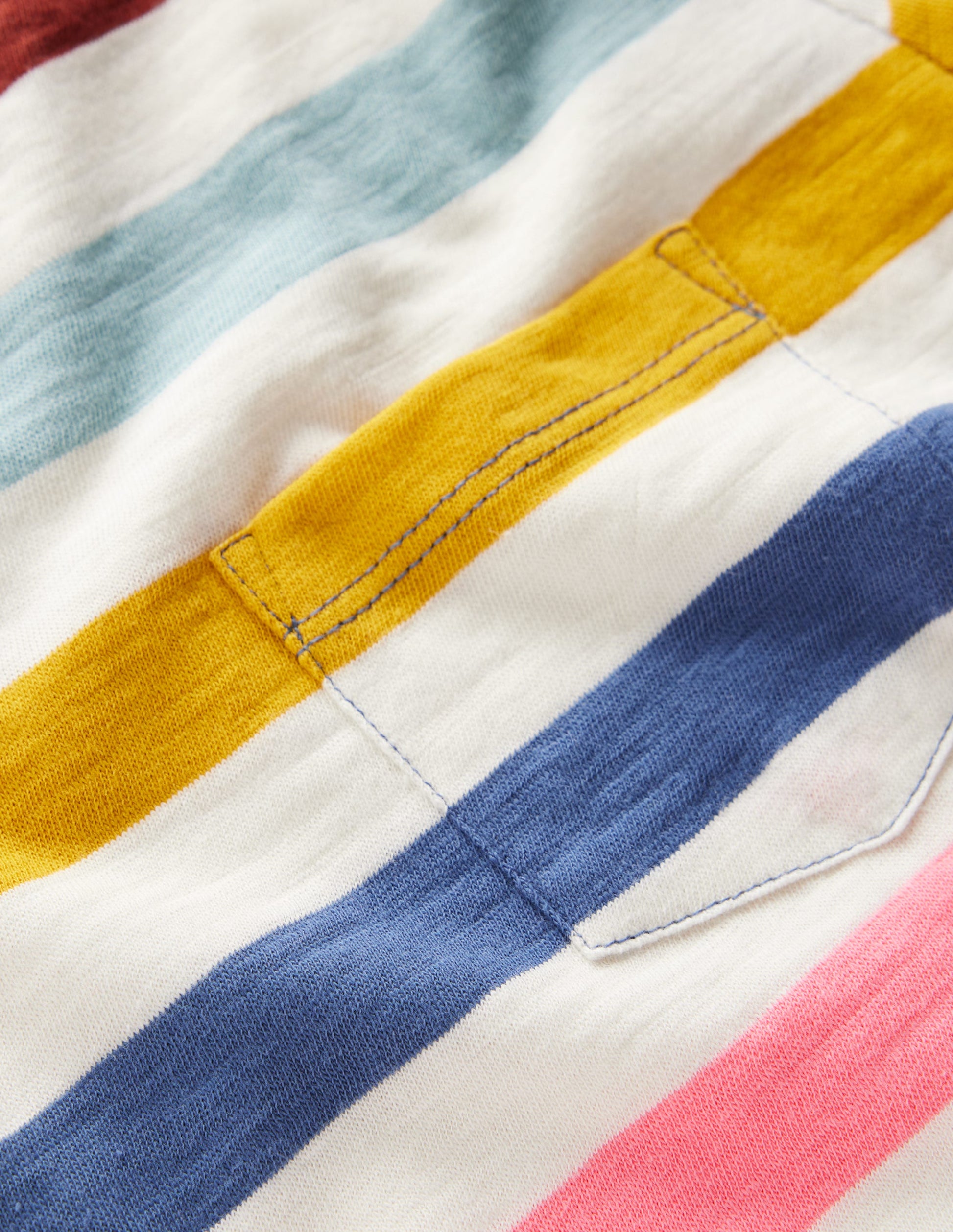 T-Shirt für den Alltag-Ackerbohnengrün/Pink, Gestreift-3