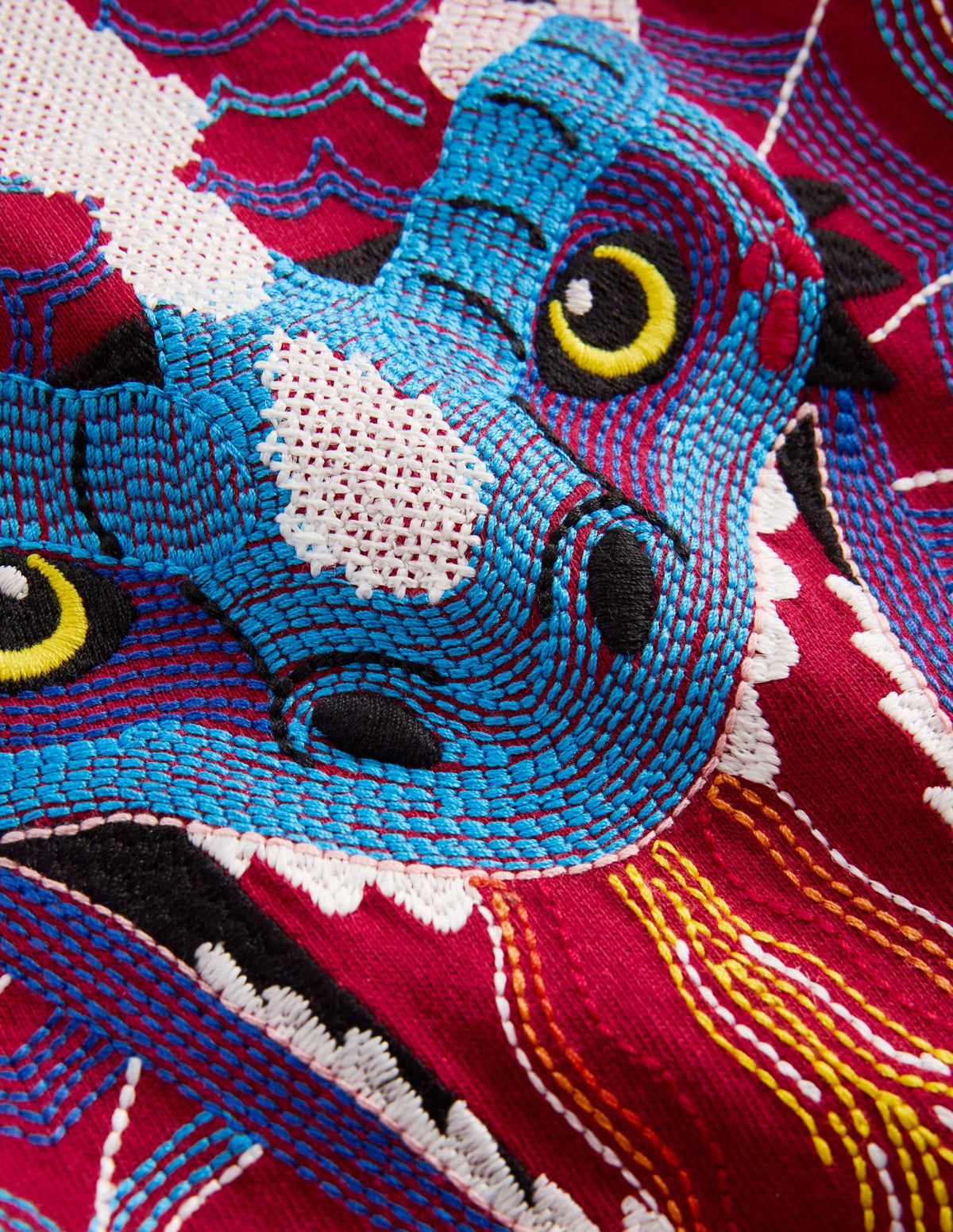 Im Dunkeln leuchtendes T-Shirt mit Superstitch-Kastanie Drache-4