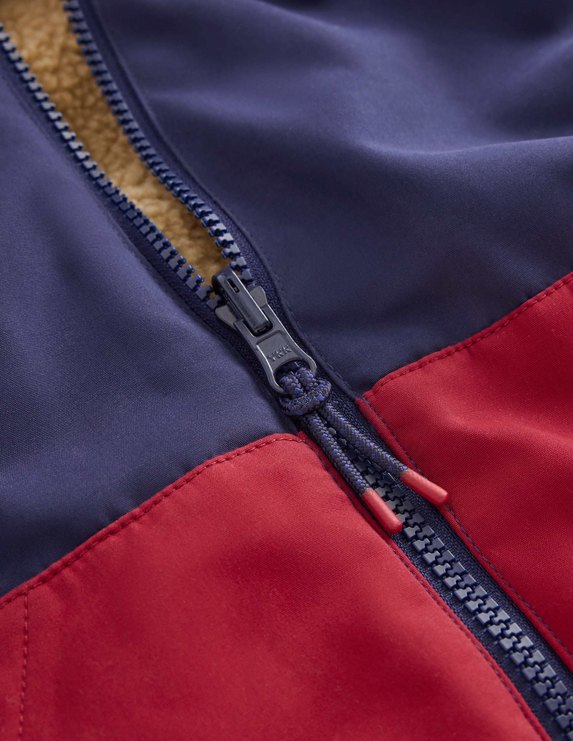 Veste bomber réversible en borg-Colourblock BLEU et ROUGE - Image 3